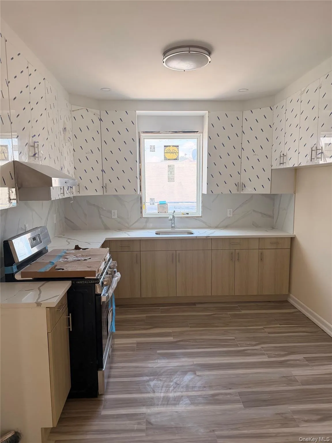 164-16 75th Road, New York, NY, 3 Bedrooms Bedrooms, 7 Rooms Rooms,2 BathroomsBathrooms,Residential Lease,For Rent,75th,0,1016927 164-16 75th Road, New York, NY, 3 Bedrooms Bedrooms, 7 Rooms Rooms,2 BathroomsBathrooms,Residential Lease,For Rent,75th,0,1016927