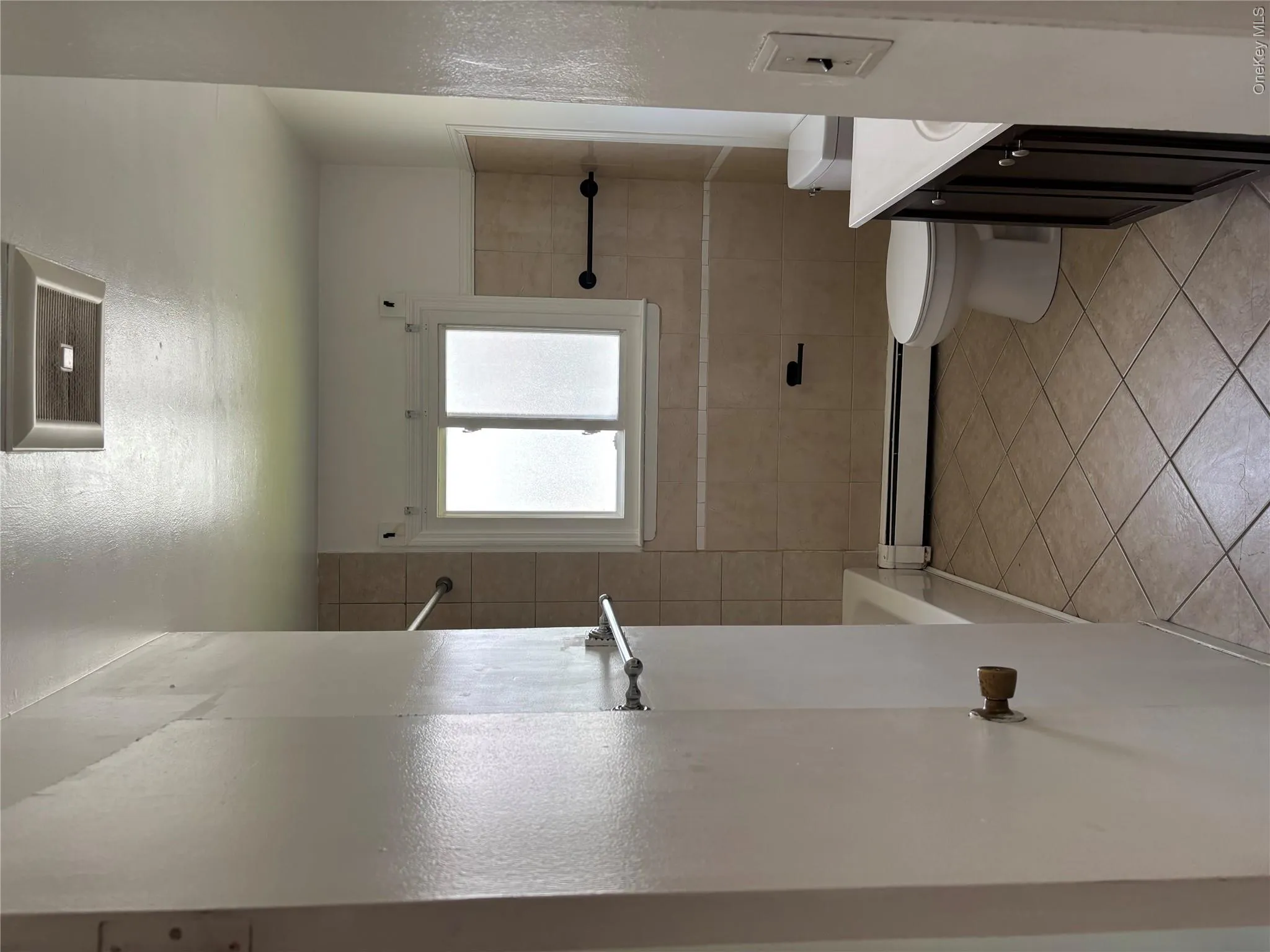 2 Musette Place, Babylon, NY, 3 Bedrooms Bedrooms, 6 Rooms Rooms,1 BathroomBathrooms,Residential Lease,For Rent,Musette,0,1016928 2 Musette Place, Babylon, NY, 3 Bedrooms Bedrooms, 6 Rooms Rooms,1 BathroomBathrooms,Residential Lease,For Rent,Musette,0,1016928