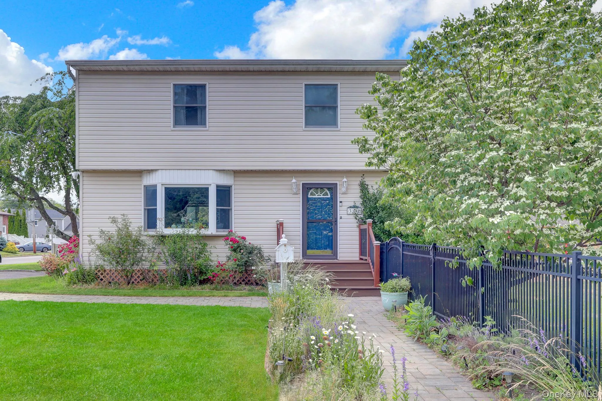 301 Oak Neck Road, Islip, NY, 3 Bedrooms Bedrooms, 7 Rooms Rooms,2 BathroomsBathrooms,Residential,For Rent,Oak Neck,0,KEY1016930 301 Oak Neck Road, Islip, NY, 3 Bedrooms Bedrooms, 7 Rooms Rooms,2 BathroomsBathrooms,Residential,For Rent,Oak Neck,0,KEY1016930