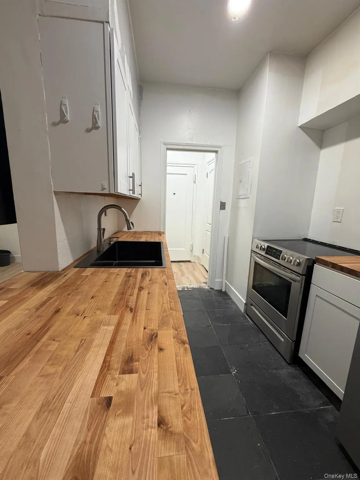 110 Stonelea Place, New Rochelle, NY, 1 Bedroom Bedrooms, 3 Rooms Rooms,1 BathroomBathrooms,Residential,For Rent,Stonelea,0,1016932 110 Stonelea Place, New Rochelle, NY, 1 Bedroom Bedrooms, 3 Rooms Rooms,1 BathroomBathrooms,Residential,For Rent,Stonelea,0,1016932