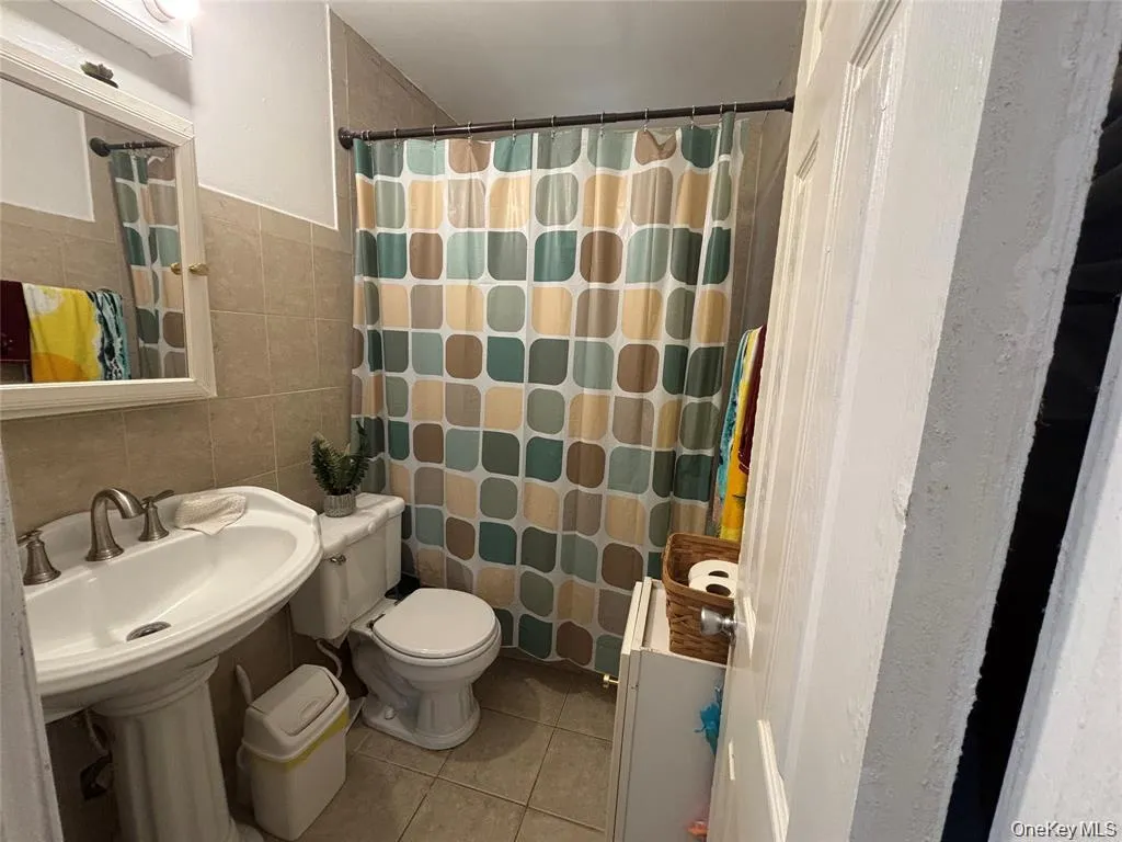 7 Catherine Court, Hempstead, NY, 4 Bedrooms Bedrooms, 7 Rooms Rooms,2 BathroomsBathrooms,Residential,For Rent,Catherine,0,1016937 7 Catherine Court, Hempstead, NY, 4 Bedrooms Bedrooms, 7 Rooms Rooms,2 BathroomsBathrooms,Residential,For Rent,Catherine,0,1016937