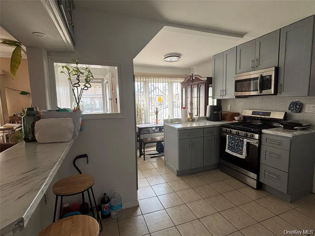 7 Catherine Court, Hempstead, NY, 4 Bedrooms Bedrooms, 7 Rooms Rooms,2 BathroomsBathrooms,Residential,For Rent,Catherine,0,1016937 7 Catherine Court, Hempstead, NY, 4 Bedrooms Bedrooms, 7 Rooms Rooms,2 BathroomsBathrooms,Residential,For Rent,Catherine,0,1016937