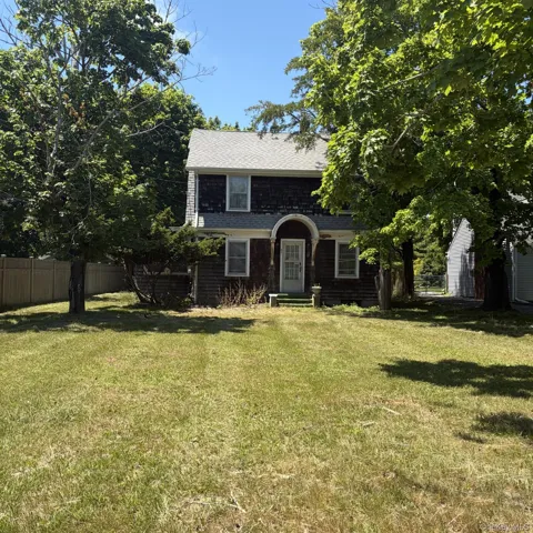 67 Tanners Neck Lane, Southampton, New York 11977