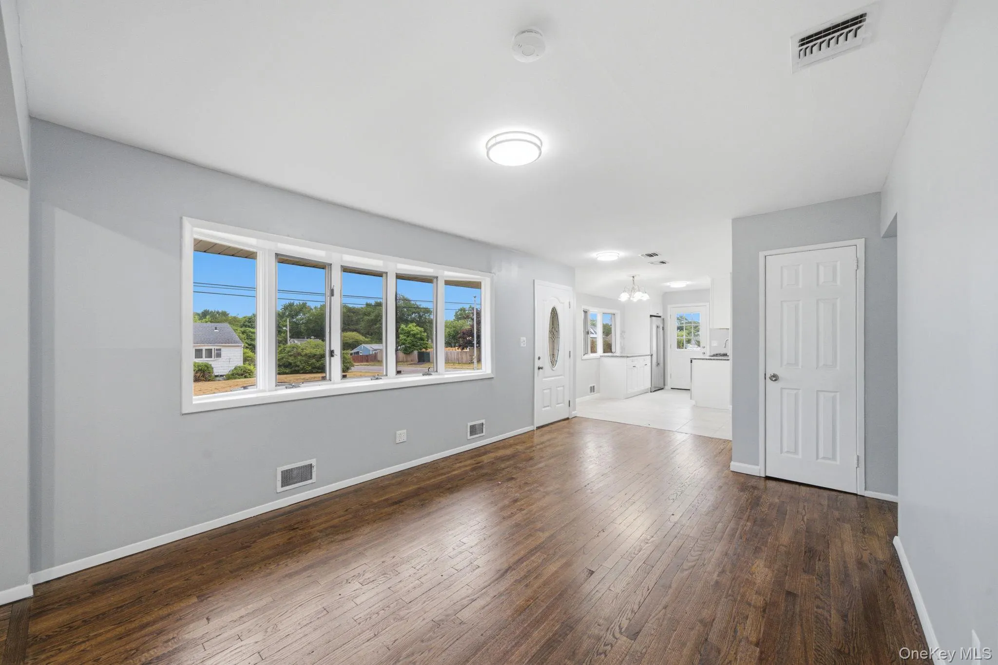 40 Cypress Street, Islip, NY, 3 Bedrooms Bedrooms, 8 Rooms Rooms,2 BathroomsBathrooms,Residential,For Rent,Cypress,0,1016939 40 Cypress Street, Islip, NY, 3 Bedrooms Bedrooms, 8 Rooms Rooms,2 BathroomsBathrooms,Residential,For Rent,Cypress,0,1016939