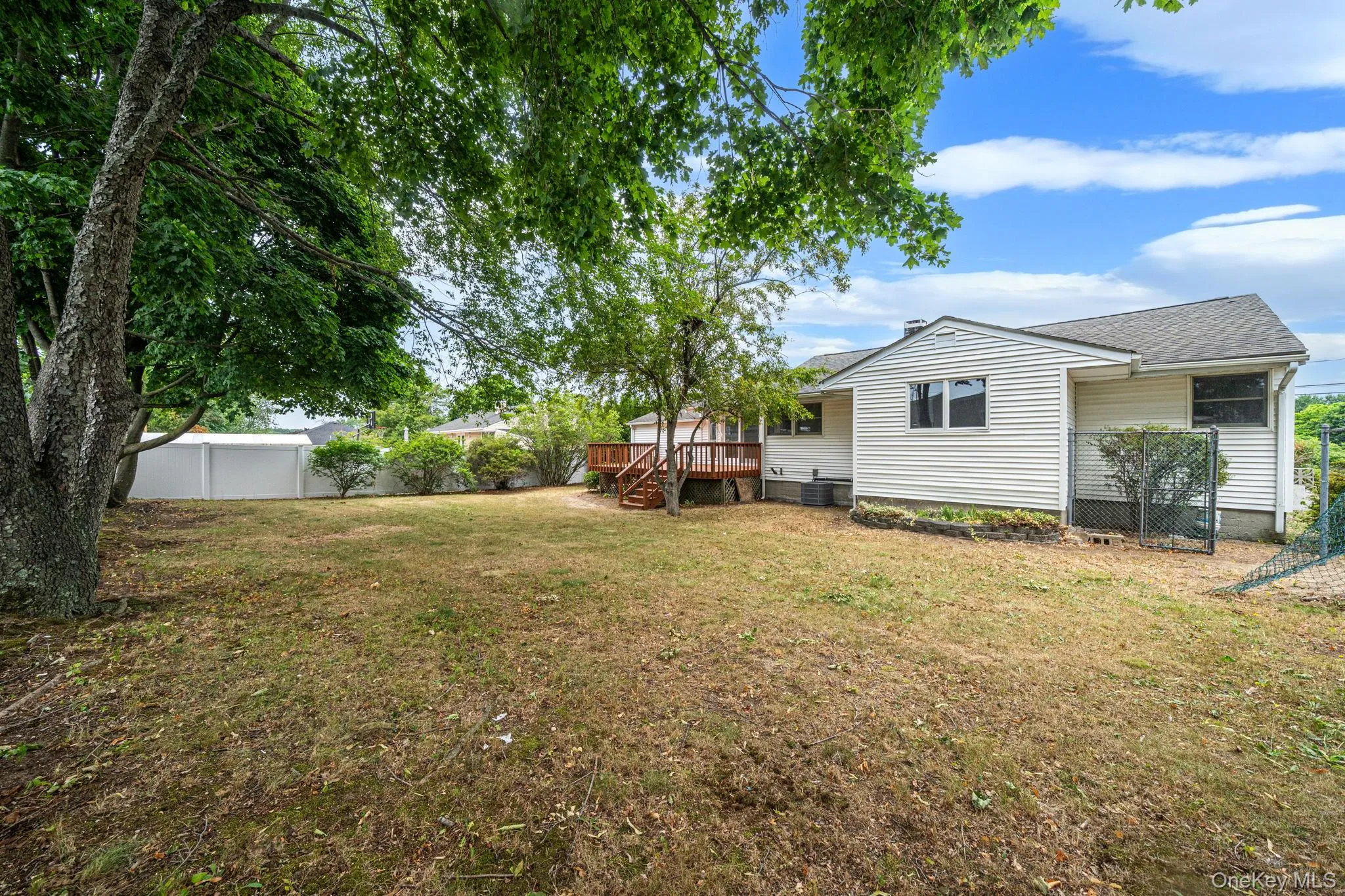 40 Cypress Street, Islip, NY, 3 Bedrooms Bedrooms, 8 Rooms Rooms,2 BathroomsBathrooms,Residential,For Rent,Cypress,0,1016939 40 Cypress Street, Islip, NY, 3 Bedrooms Bedrooms, 8 Rooms Rooms,2 BathroomsBathrooms,Residential,For Rent,Cypress,0,1016939