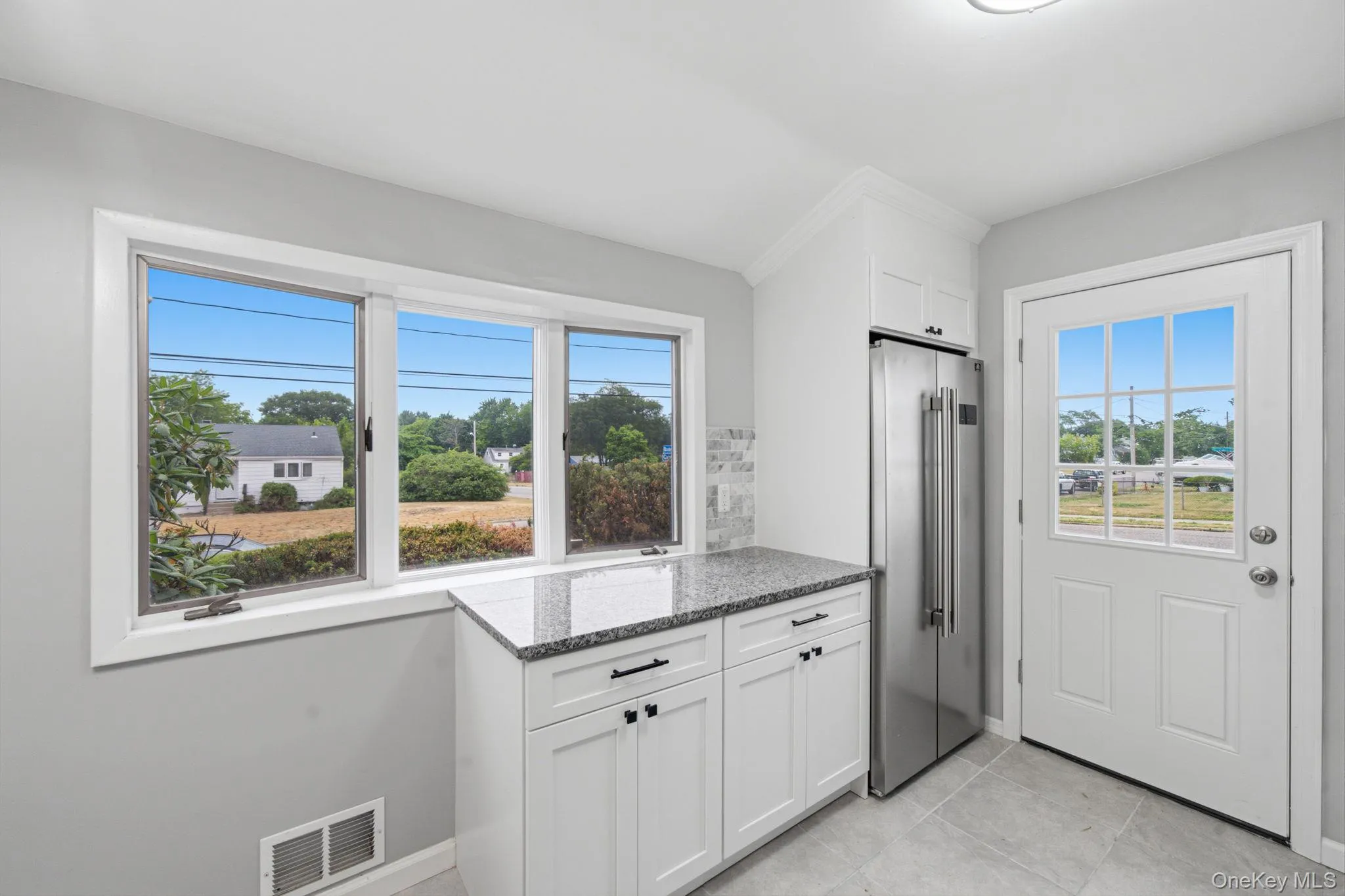 40 Cypress Street, Islip, NY, 3 Bedrooms Bedrooms, 8 Rooms Rooms,2 BathroomsBathrooms,Residential,For Rent,Cypress,0,1016939 40 Cypress Street, Islip, NY, 3 Bedrooms Bedrooms, 8 Rooms Rooms,2 BathroomsBathrooms,Residential,For Rent,Cypress,0,1016939