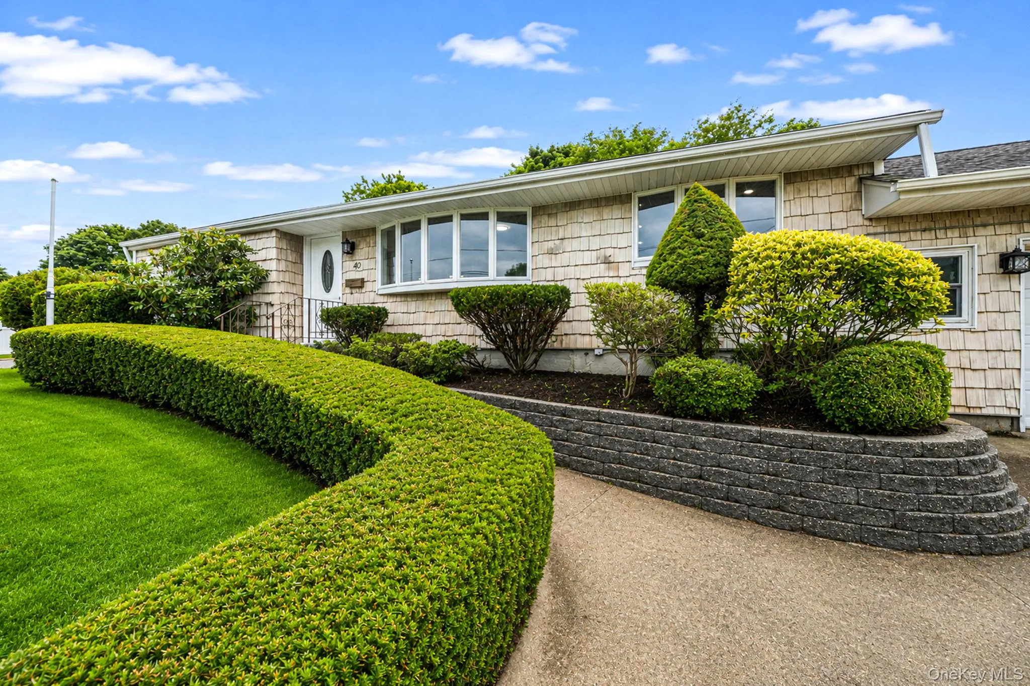 40 Cypress Street, Islip, NY, 3 Bedrooms Bedrooms, 8 Rooms Rooms,2 BathroomsBathrooms,Residential,For Rent,Cypress,0,1016939 40 Cypress Street, Islip, NY, 3 Bedrooms Bedrooms, 8 Rooms Rooms,2 BathroomsBathrooms,Residential,For Rent,Cypress,0,1016939