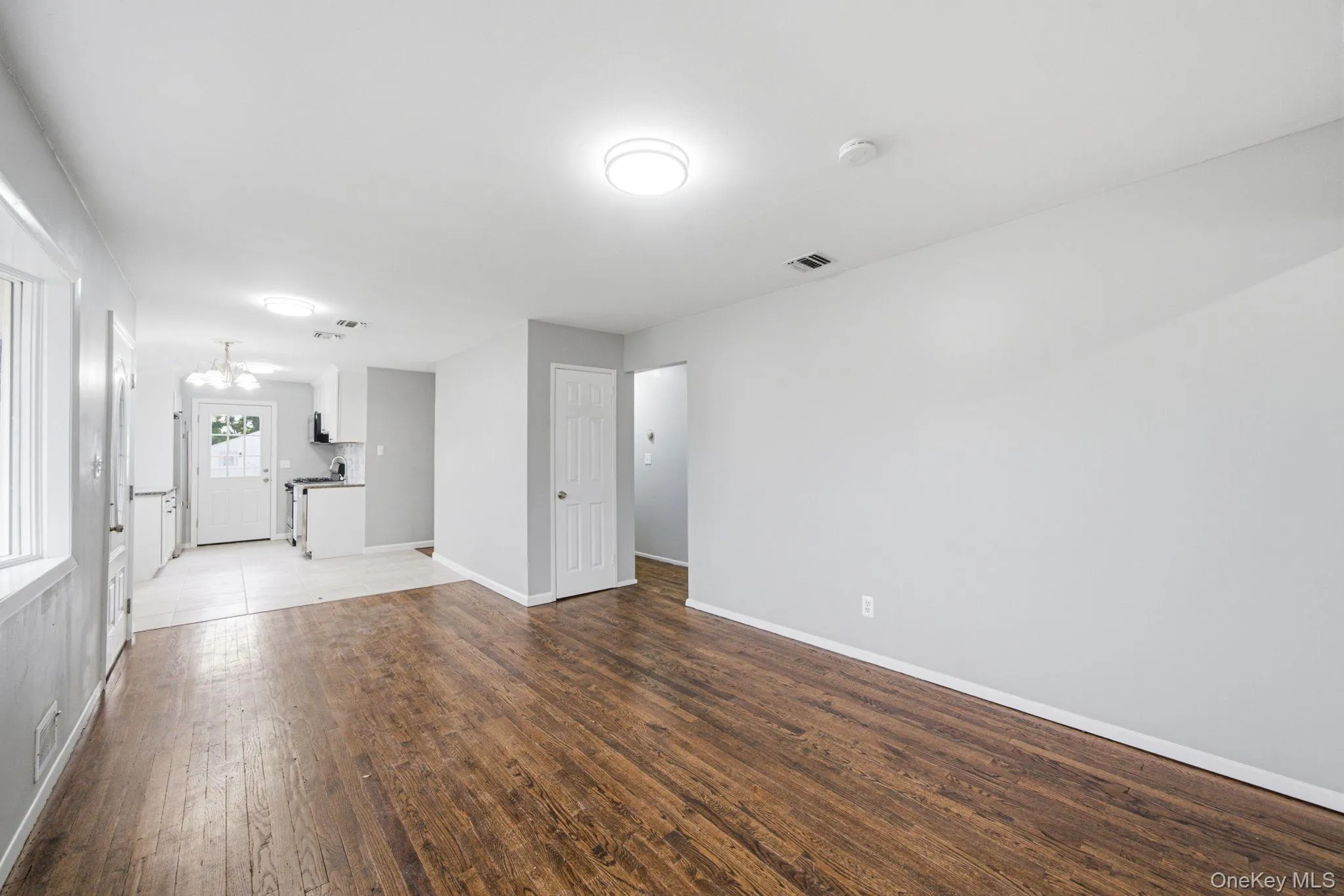 40 Cypress Street, Islip, NY, 3 Bedrooms Bedrooms, 8 Rooms Rooms,2 BathroomsBathrooms,Residential,For Rent,Cypress,0,1016939 40 Cypress Street, Islip, NY, 3 Bedrooms Bedrooms, 8 Rooms Rooms,2 BathroomsBathrooms,Residential,For Rent,Cypress,0,1016939
