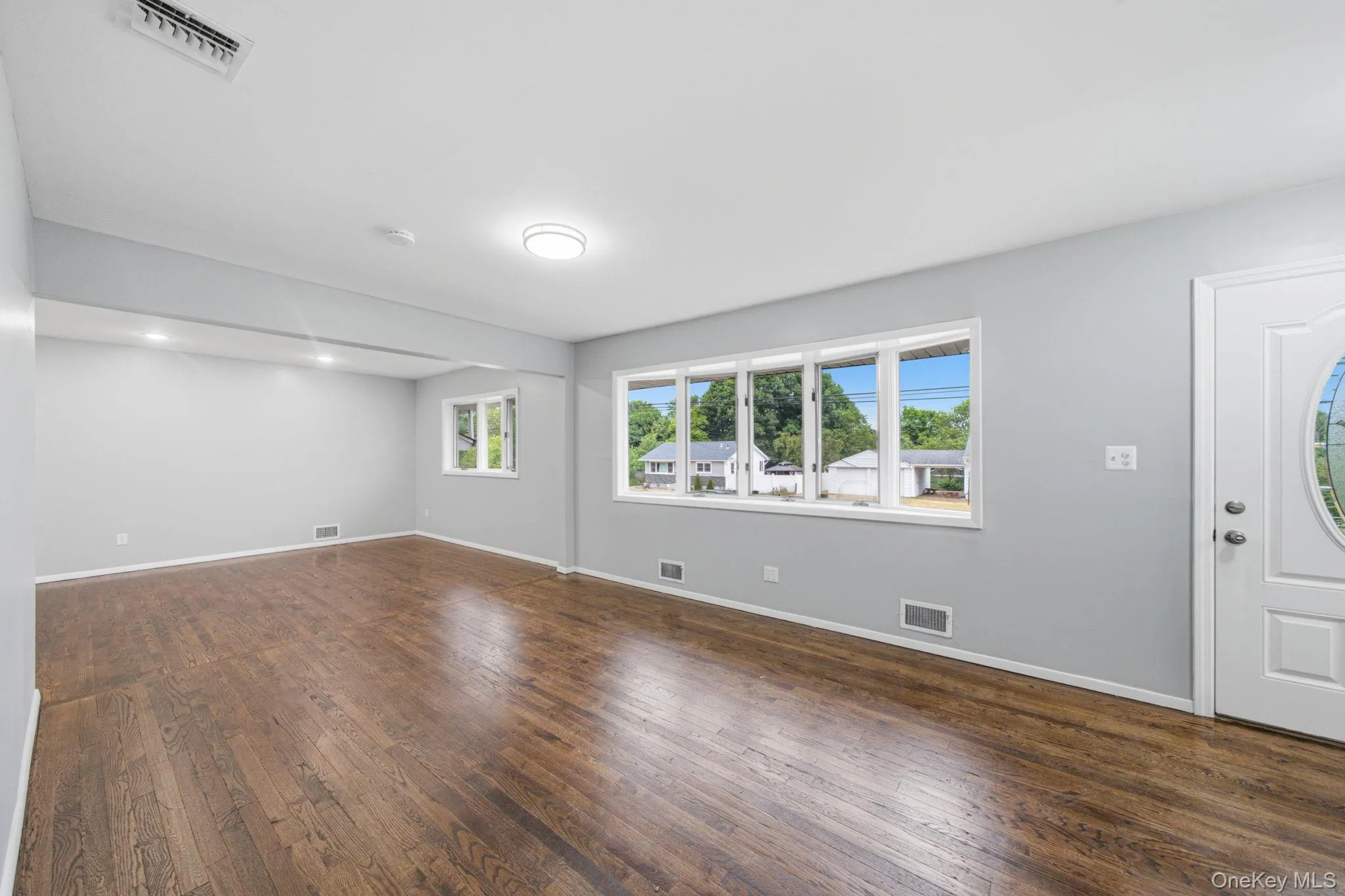 40 Cypress Street, Islip, NY, 3 Bedrooms Bedrooms, 8 Rooms Rooms,2 BathroomsBathrooms,Residential,For Rent,Cypress,0,1016939 40 Cypress Street, Islip, NY, 3 Bedrooms Bedrooms, 8 Rooms Rooms,2 BathroomsBathrooms,Residential,For Rent,Cypress,0,1016939