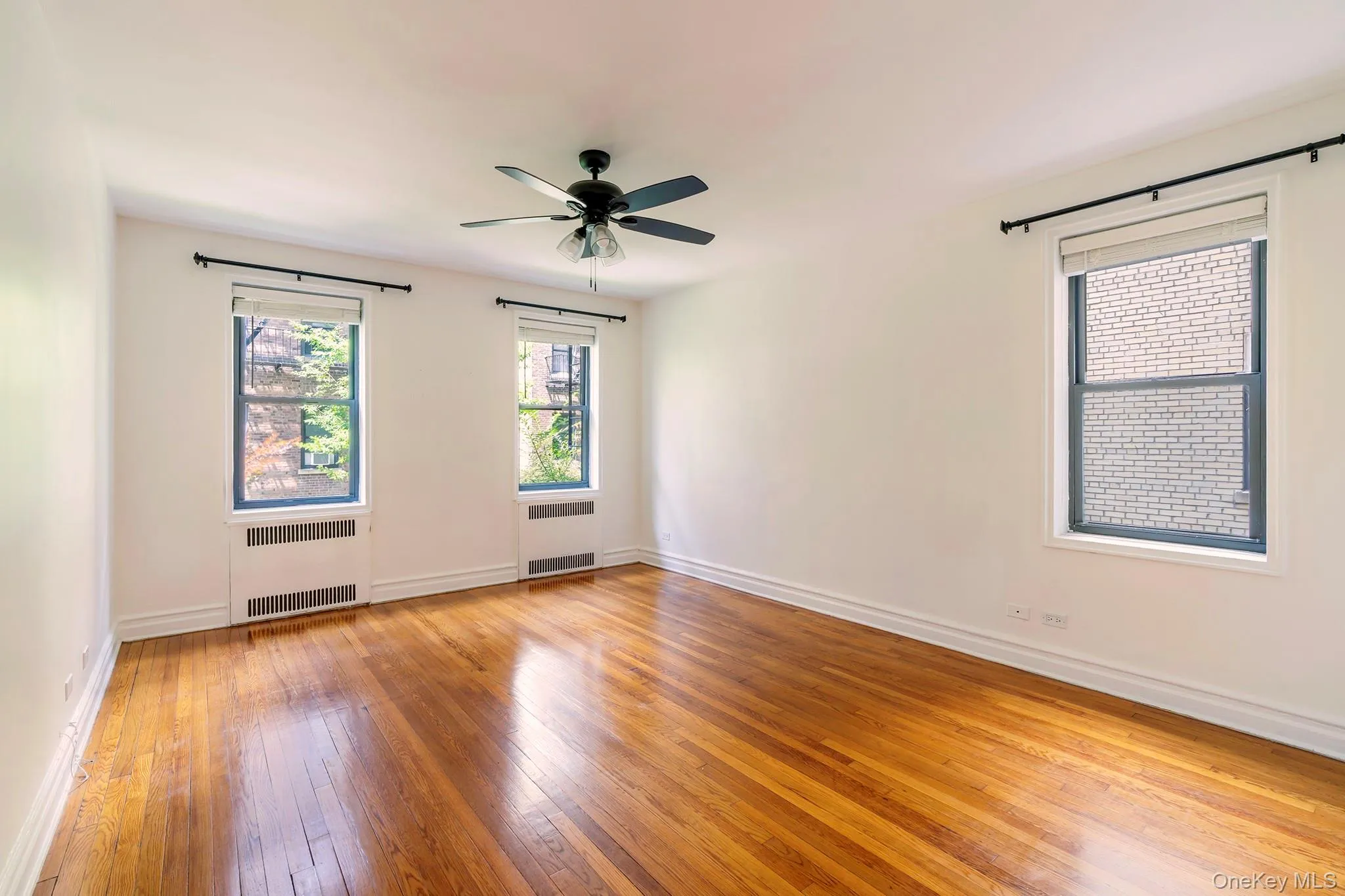 35-16 85th Street, New York, NY, 1 Bedroom Bedrooms, 3 Rooms Rooms,1 BathroomBathrooms,Residential,For Rent,85th,0,1016944 35-16 85th Street, New York, NY, 1 Bedroom Bedrooms, 3 Rooms Rooms,1 BathroomBathrooms,Residential,For Rent,85th,0,1016944
