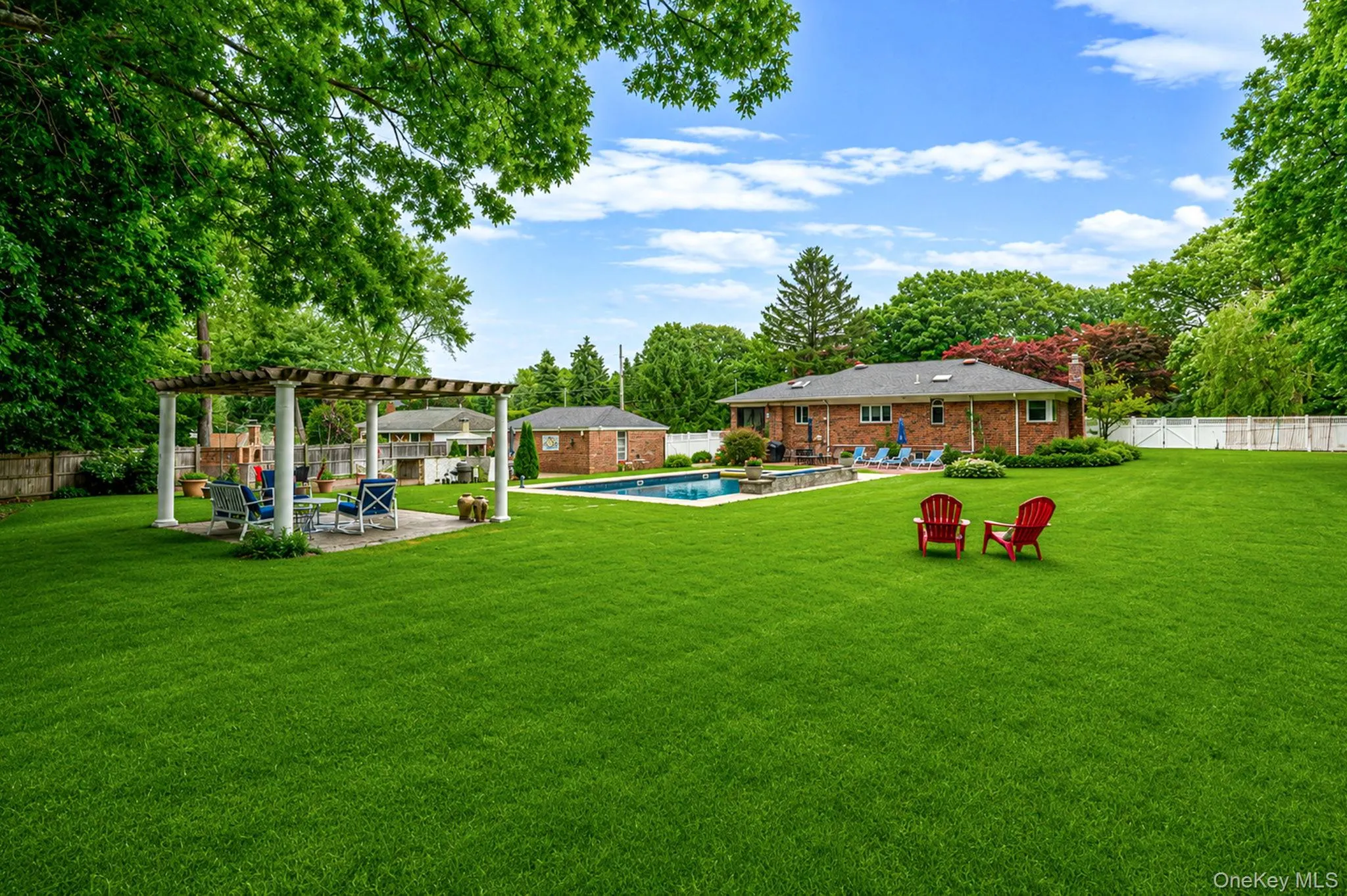 199 Dix Hills Road, Huntington, NY, 3 Bedrooms Bedrooms, 7 Rooms Rooms,1 BathroomBathrooms,Residential,For Rent,Dix Hills,0,KEY1016948 199 Dix Hills Road, Huntington, NY, 3 Bedrooms Bedrooms, 7 Rooms Rooms,1 BathroomBathrooms,Residential,For Rent,Dix Hills,0,KEY1016948