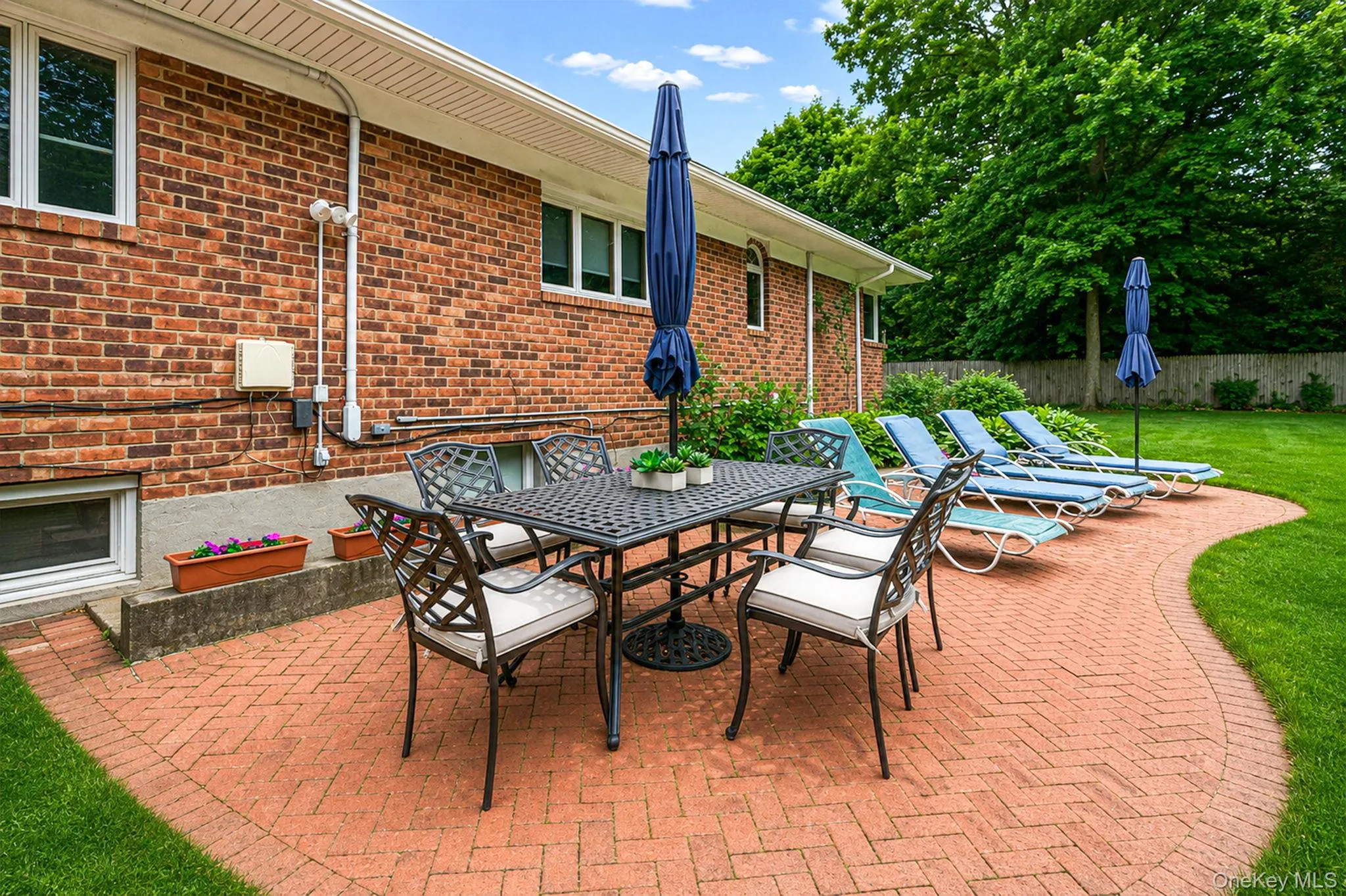 199 Dix Hills Road, Huntington, NY, 3 Bedrooms Bedrooms, 7 Rooms Rooms,1 BathroomBathrooms,Residential,For Rent,Dix Hills,0,KEY1016948 199 Dix Hills Road, Huntington, NY, 3 Bedrooms Bedrooms, 7 Rooms Rooms,1 BathroomBathrooms,Residential,For Rent,Dix Hills,0,KEY1016948