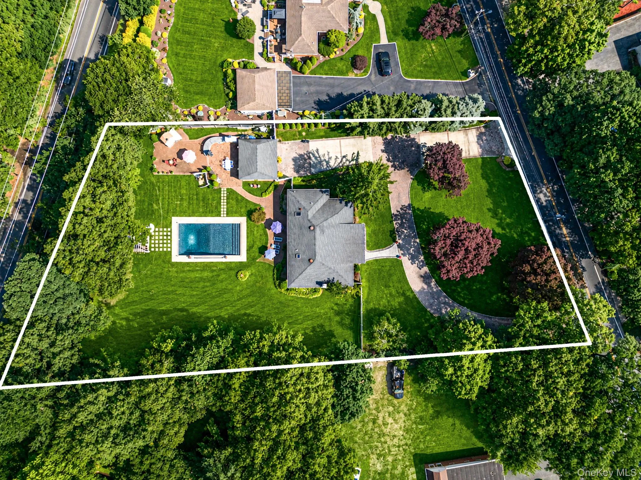 199 Dix Hills Road, Huntington, NY, 3 Bedrooms Bedrooms, 7 Rooms Rooms,1 BathroomBathrooms,Residential,For Rent,Dix Hills,0,KEY1016948 199 Dix Hills Road, Huntington, NY, 3 Bedrooms Bedrooms, 7 Rooms Rooms,1 BathroomBathrooms,Residential,For Rent,Dix Hills,0,KEY1016948