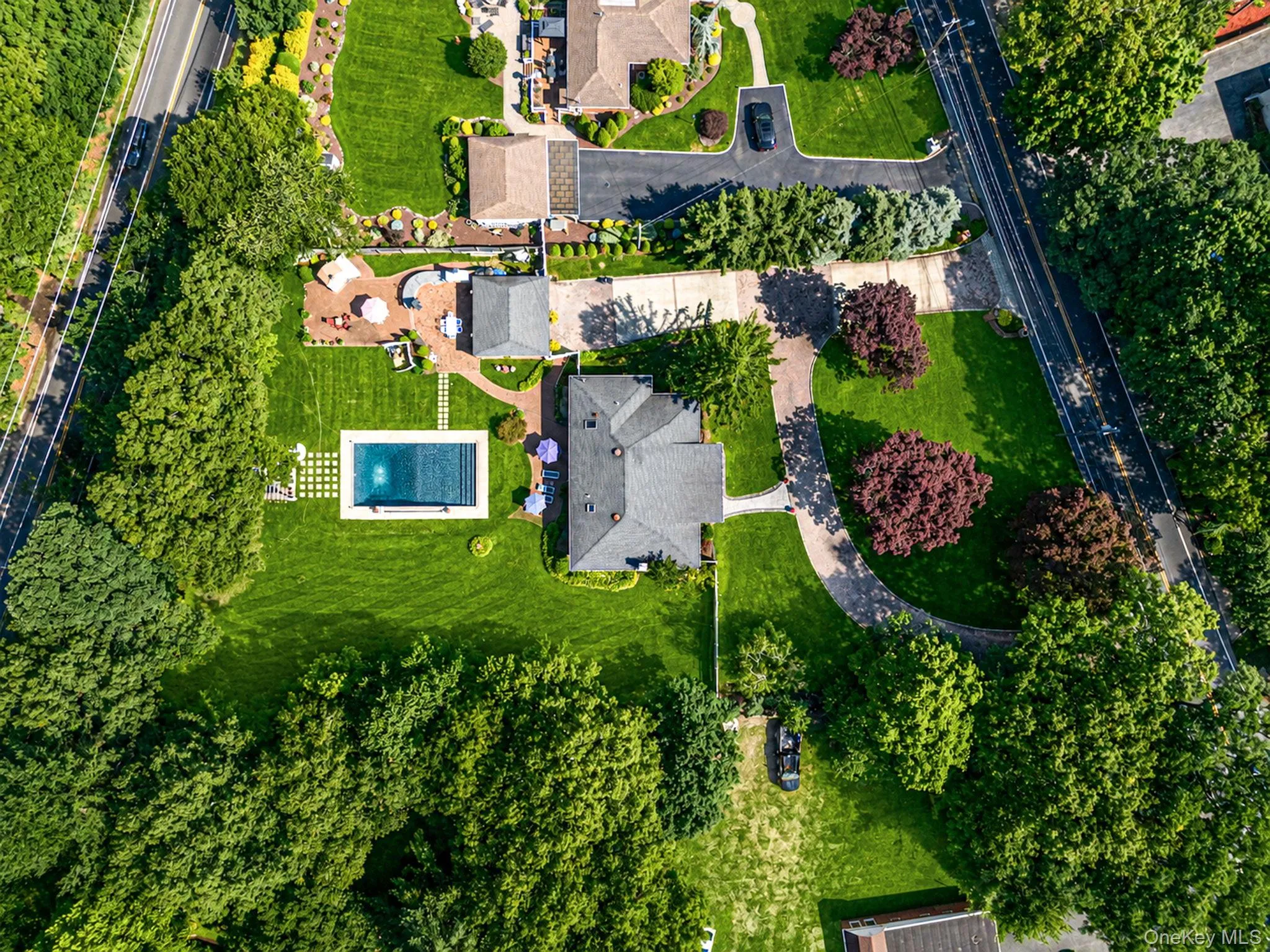 199 Dix Hills Road, Huntington, NY, 3 Bedrooms Bedrooms, 7 Rooms Rooms,1 BathroomBathrooms,Residential,For Rent,Dix Hills,0,KEY1016948 199 Dix Hills Road, Huntington, NY, 3 Bedrooms Bedrooms, 7 Rooms Rooms,1 BathroomBathrooms,Residential,For Rent,Dix Hills,0,KEY1016948