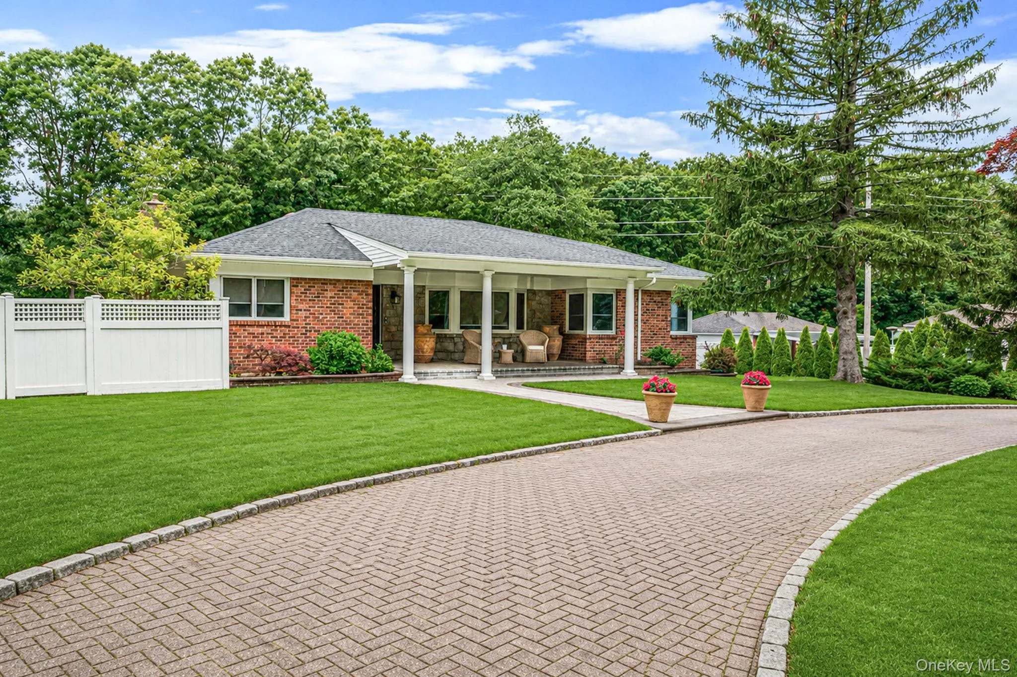 199 Dix Hills Road, Huntington, NY, 3 Bedrooms Bedrooms, 7 Rooms Rooms,1 BathroomBathrooms,Residential,For Rent,Dix Hills,0,KEY1016948 199 Dix Hills Road, Huntington, NY, 3 Bedrooms Bedrooms, 7 Rooms Rooms,1 BathroomBathrooms,Residential,For Rent,Dix Hills,0,KEY1016948