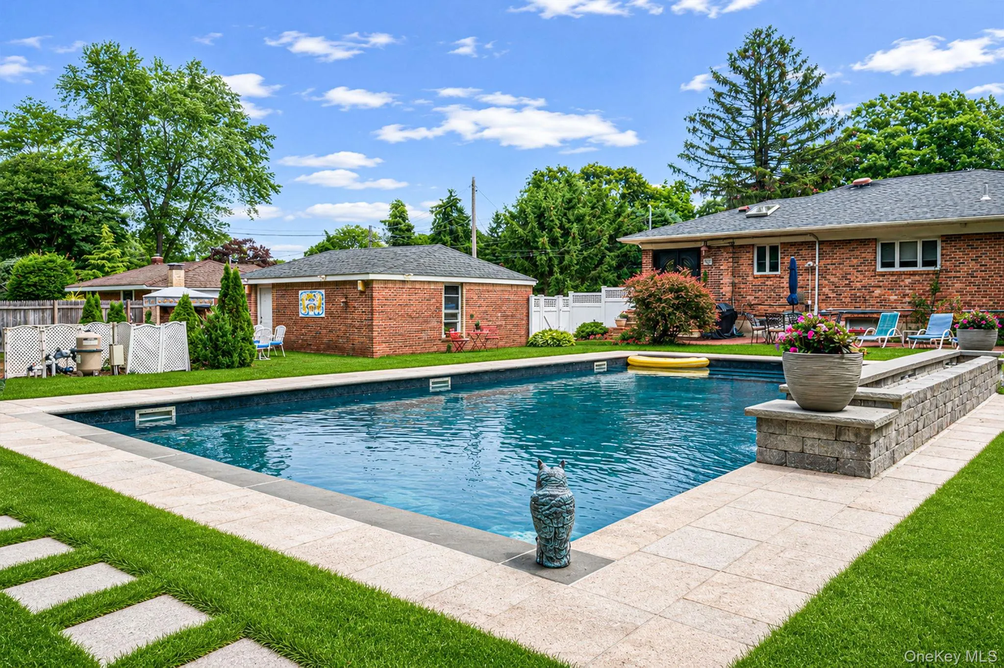 199 Dix Hills Road, Huntington, NY, 3 Bedrooms Bedrooms, 7 Rooms Rooms,1 BathroomBathrooms,Residential,For Rent,Dix Hills,0,KEY1016948 199 Dix Hills Road, Huntington, NY, 3 Bedrooms Bedrooms, 7 Rooms Rooms,1 BathroomBathrooms,Residential,For Rent,Dix Hills,0,KEY1016948