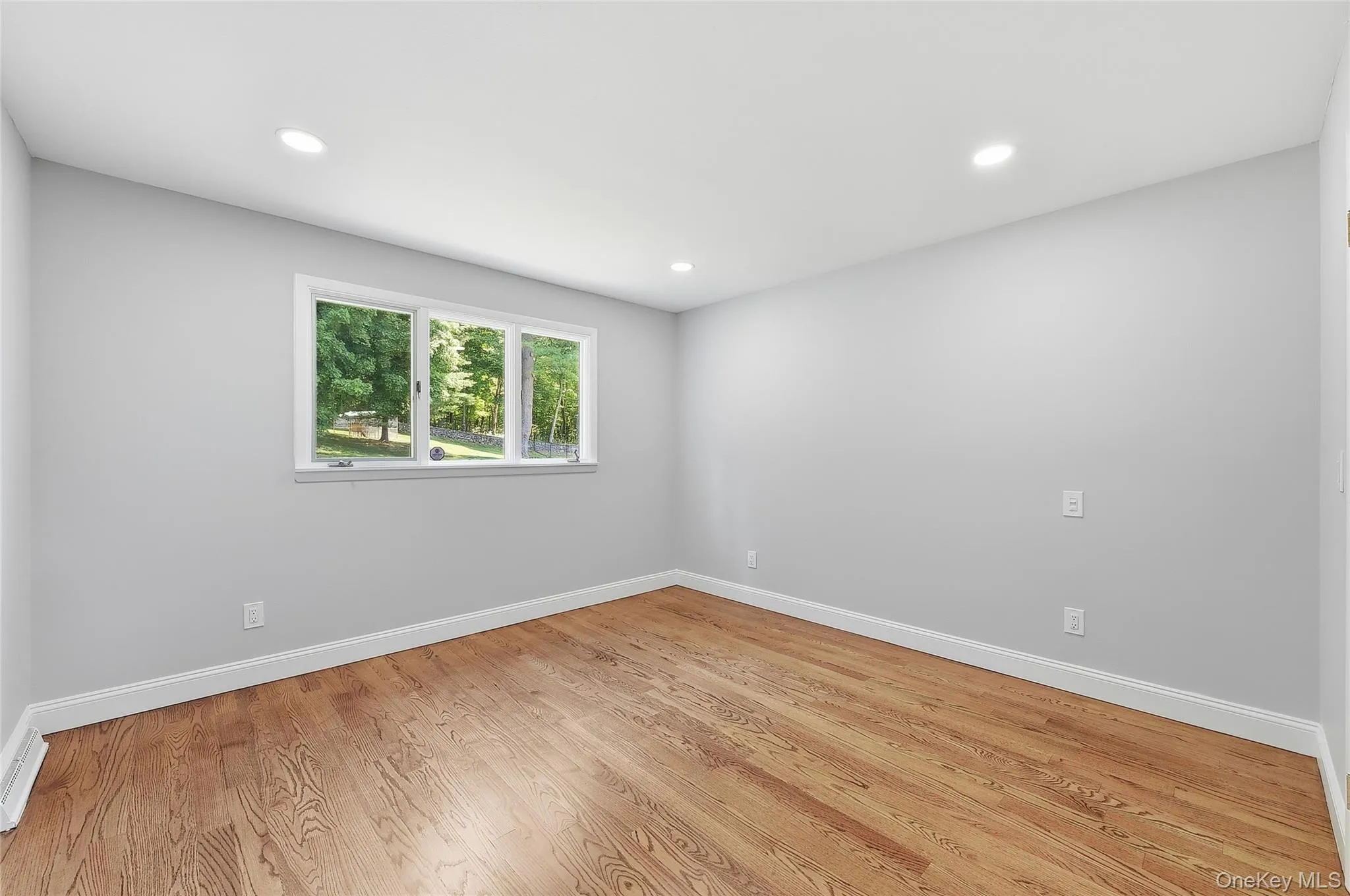 475 Riverside Road, Lloyd, NY, 3 Bedrooms Bedrooms, 10 Rooms Rooms,2 BathroomsBathrooms,Residential Lease,For Rent,Riverside,0,1016955 475 Riverside Road, Lloyd, NY, 3 Bedrooms Bedrooms, 10 Rooms Rooms,2 BathroomsBathrooms,Residential Lease,For Rent,Riverside,0,1016955