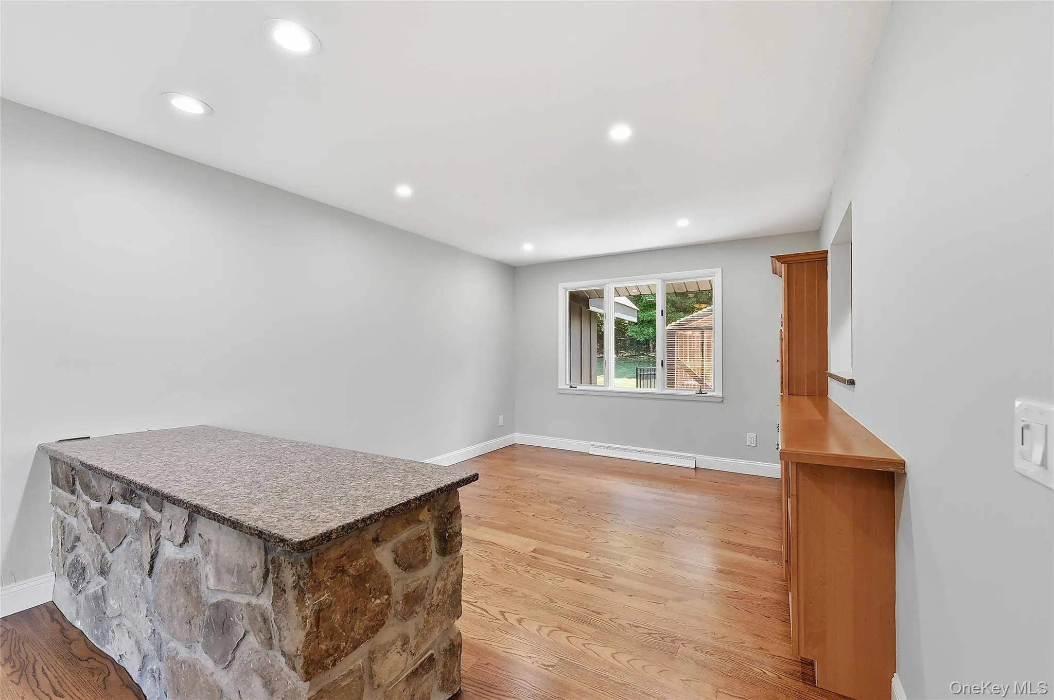 475 Riverside Road, Lloyd, NY, 3 Bedrooms Bedrooms, 10 Rooms Rooms,2 BathroomsBathrooms,Residential Lease,For Rent,Riverside,0,1016955 475 Riverside Road, Lloyd, NY, 3 Bedrooms Bedrooms, 10 Rooms Rooms,2 BathroomsBathrooms,Residential Lease,For Rent,Riverside,0,1016955