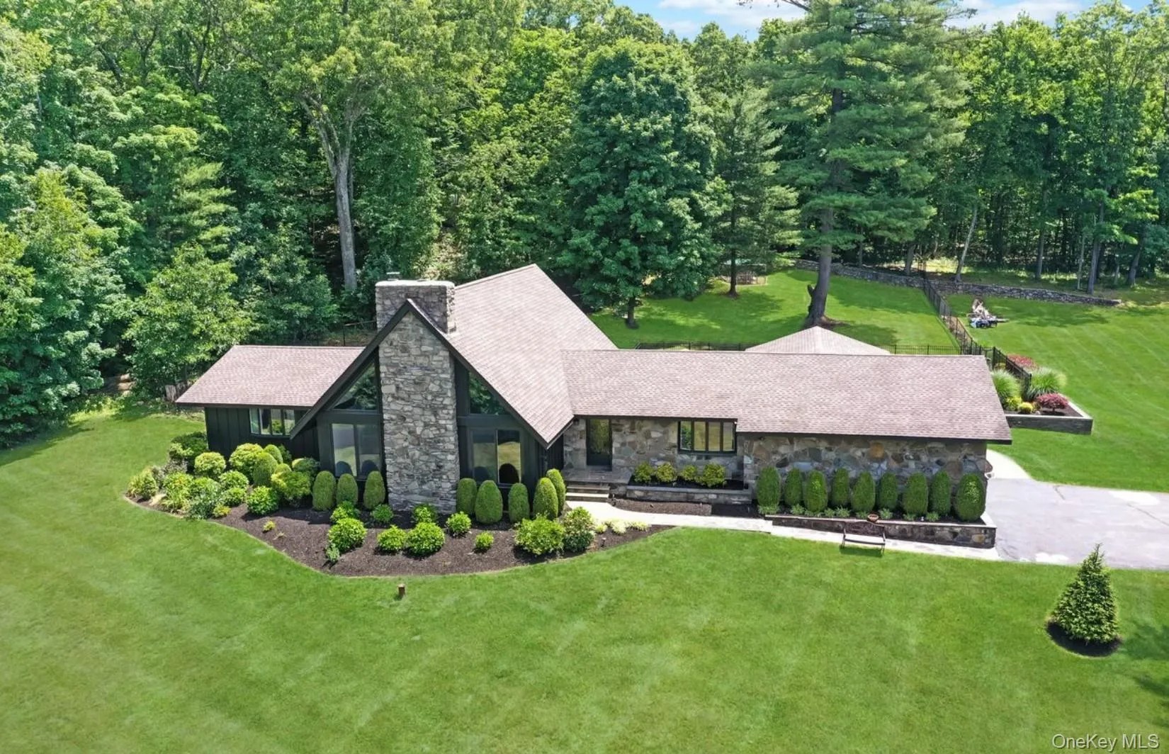 475 Riverside Road, Lloyd, NY, 3 Bedrooms Bedrooms, 10 Rooms Rooms,2 BathroomsBathrooms,Residential Lease,For Rent,Riverside,0,1016955 475 Riverside Road, Lloyd, NY, 3 Bedrooms Bedrooms, 10 Rooms Rooms,2 BathroomsBathrooms,Residential Lease,For Rent,Riverside,0,1016955