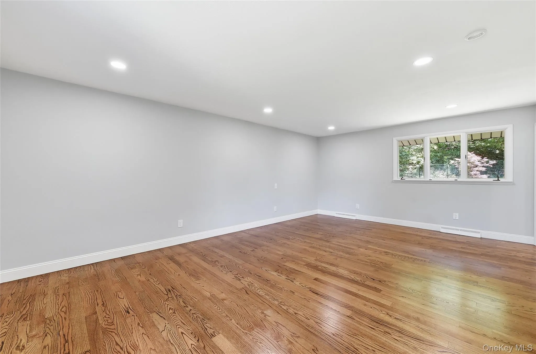 475 Riverside Road, Lloyd, NY, 3 Bedrooms Bedrooms, 10 Rooms Rooms,2 BathroomsBathrooms,Residential Lease,For Rent,Riverside,0,1016955 475 Riverside Road, Lloyd, NY, 3 Bedrooms Bedrooms, 10 Rooms Rooms,2 BathroomsBathrooms,Residential Lease,For Rent,Riverside,0,1016955