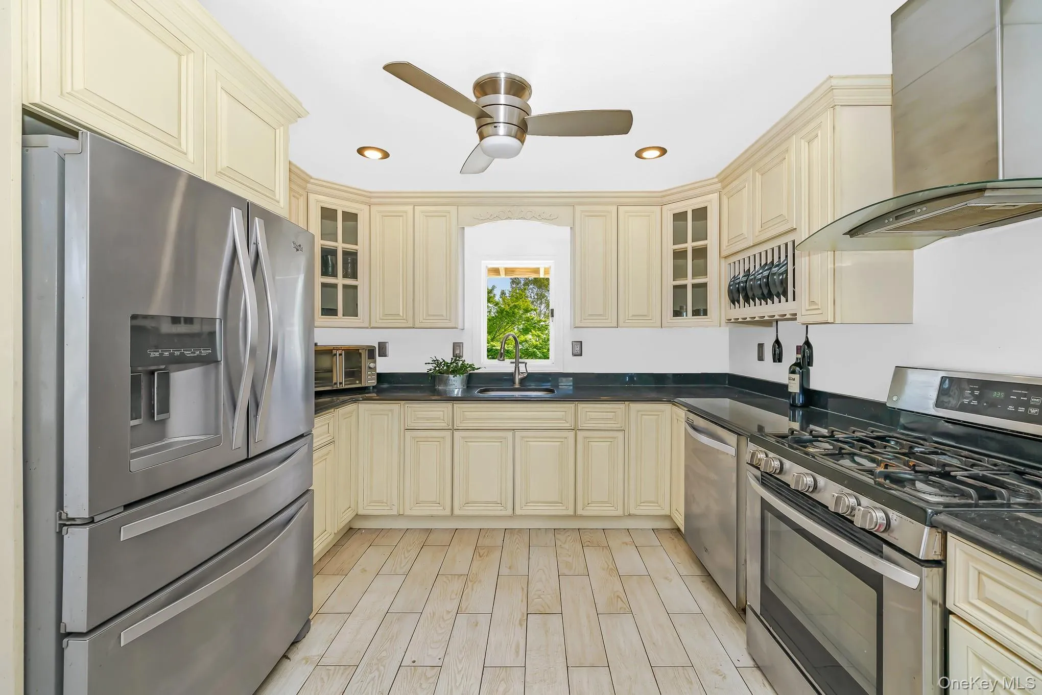 21 Lido Parkway, Babylon, NY, 3 Bedrooms Bedrooms, 7 Rooms Rooms,3 BathroomsBathrooms,Residential,For Rent,Lido,0,KEY1016956 21 Lido Parkway, Babylon, NY, 3 Bedrooms Bedrooms, 7 Rooms Rooms,3 BathroomsBathrooms,Residential,For Rent,Lido,0,KEY1016956