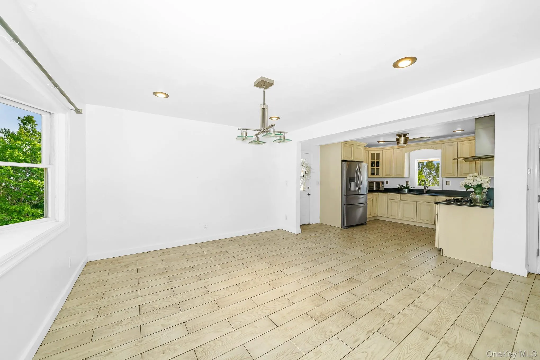 21 Lido Parkway, Babylon, NY, 3 Bedrooms Bedrooms, 7 Rooms Rooms,3 BathroomsBathrooms,Residential,For Rent,Lido,0,KEY1016956 21 Lido Parkway, Babylon, NY, 3 Bedrooms Bedrooms, 7 Rooms Rooms,3 BathroomsBathrooms,Residential,For Rent,Lido,0,KEY1016956