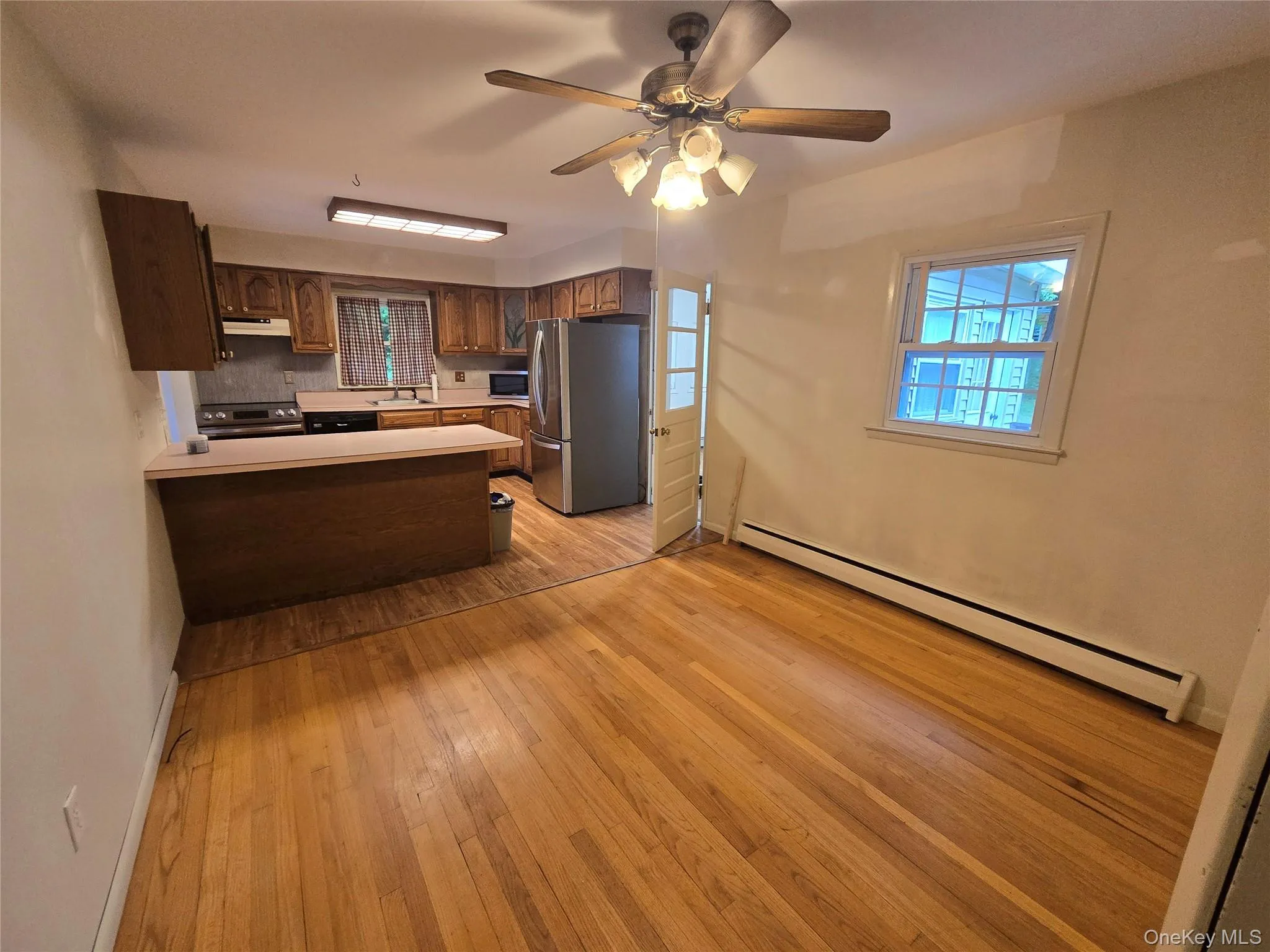 5 Beaverbrook Road, New Windsor, NY, 2 Bedrooms Bedrooms, 5 Rooms Rooms,1 BathroomBathrooms,Residential,For Rent,Beaverbrook,0,1016961 5 Beaverbrook Road, New Windsor, NY, 2 Bedrooms Bedrooms, 5 Rooms Rooms,1 BathroomBathrooms,Residential,For Rent,Beaverbrook,0,1016961