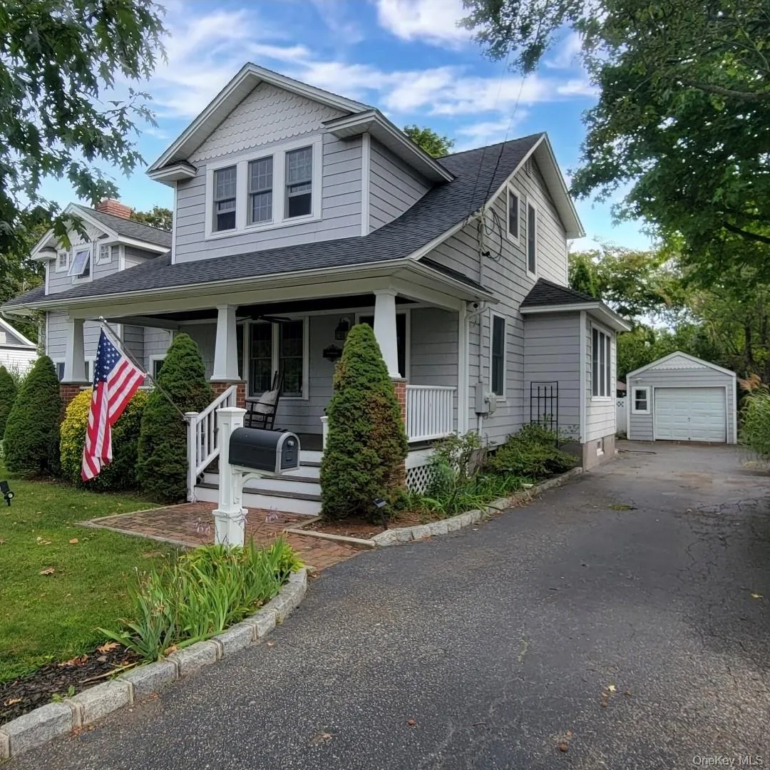 245 Northern Boulevard, Smithtown, NY, 4 Bedrooms Bedrooms, 7 Rooms Rooms,2 BathroomsBathrooms,Residential,For Rent,Northern,0,KEY1016977 245 Northern Boulevard, Smithtown, NY, 4 Bedrooms Bedrooms, 7 Rooms Rooms,2 BathroomsBathrooms,Residential,For Rent,Northern,0,KEY1016977