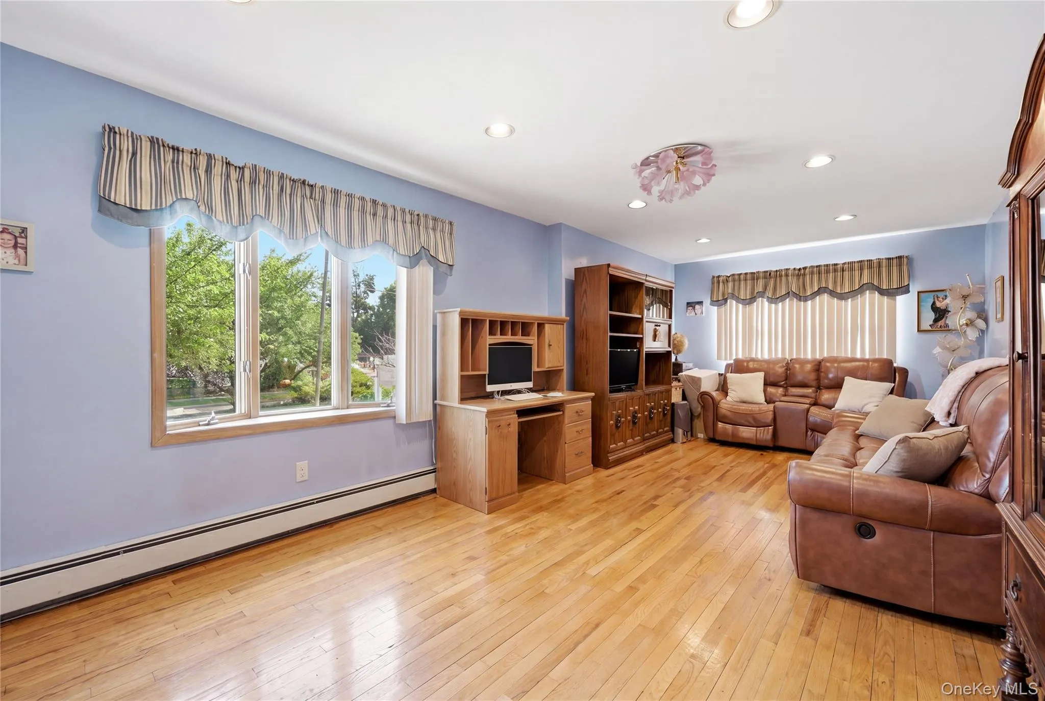 698 Washington Street, Hempstead, NY, 4 Bedrooms Bedrooms, 10 Rooms Rooms,3 BathroomsBathrooms,Residential,For Rent,Washington,0,1016980 698 Washington Street, Hempstead, NY, 4 Bedrooms Bedrooms, 10 Rooms Rooms,3 BathroomsBathrooms,Residential,For Rent,Washington,0,1016980