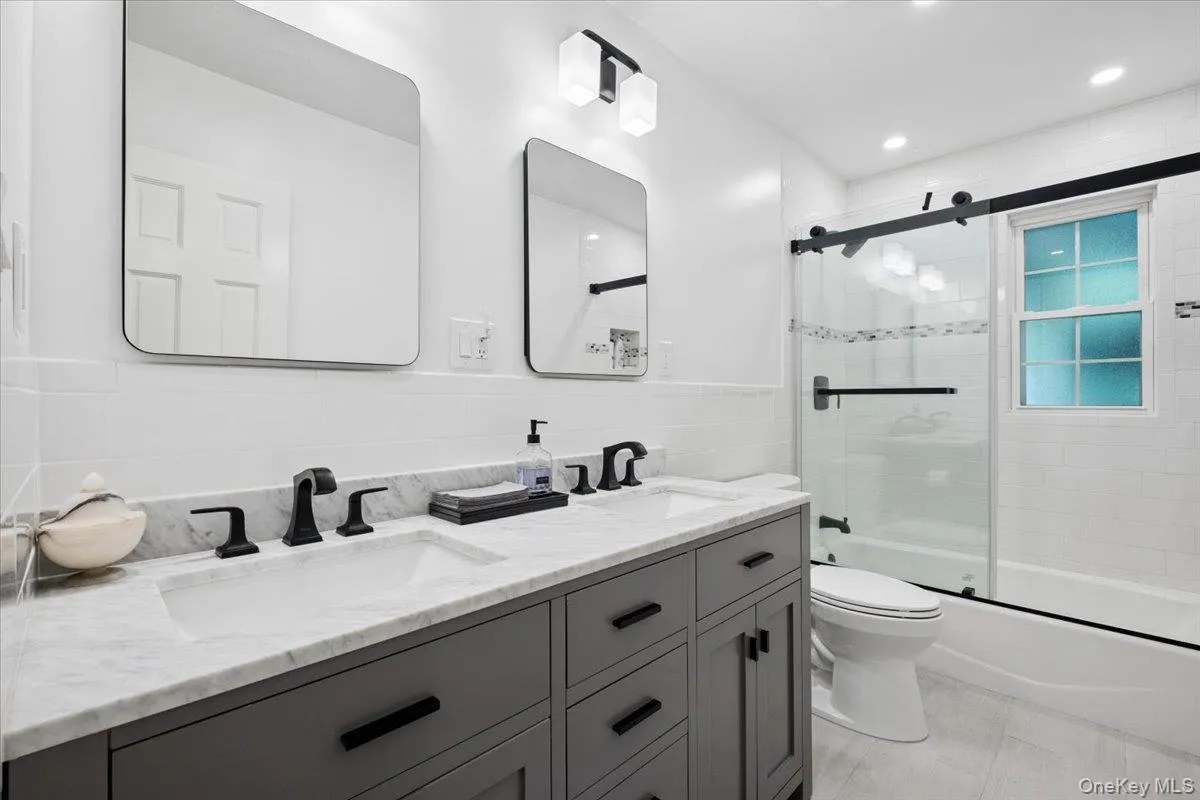 372 Fort Hill Road, Greenburgh, NY, 4 Bedrooms Bedrooms, 10 Rooms Rooms,3 BathroomsBathrooms,Residential,For Rent,Fort Hill,0,KEY1016984 372 Fort Hill Road, Greenburgh, NY, 4 Bedrooms Bedrooms, 10 Rooms Rooms,3 BathroomsBathrooms,Residential,For Rent,Fort Hill,0,KEY1016984