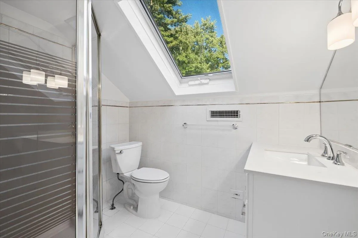 372 Fort Hill Road, Greenburgh, NY, 4 Bedrooms Bedrooms, 10 Rooms Rooms,3 BathroomsBathrooms,Residential,For Rent,Fort Hill,0,KEY1016984 372 Fort Hill Road, Greenburgh, NY, 4 Bedrooms Bedrooms, 10 Rooms Rooms,3 BathroomsBathrooms,Residential,For Rent,Fort Hill,0,KEY1016984