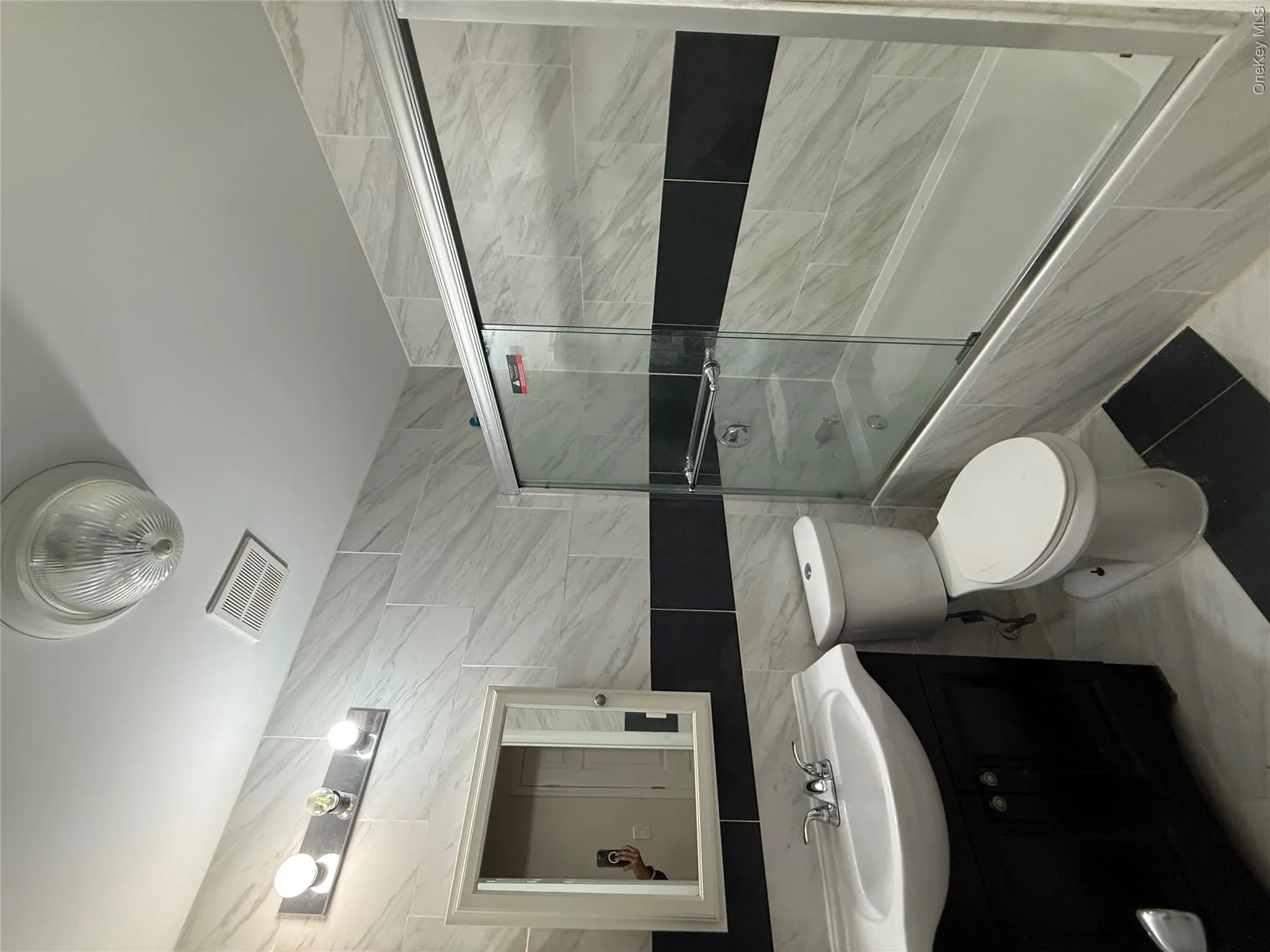 19710 Foothill Avenue, New York, NY, 3 Bedrooms Bedrooms, 4 Rooms Rooms,2 BathroomsBathrooms,Residential Lease,For Rent,Foothill,0,1016986 19710 Foothill Avenue, New York, NY, 3 Bedrooms Bedrooms, 4 Rooms Rooms,2 BathroomsBathrooms,Residential Lease,For Rent,Foothill,0,1016986