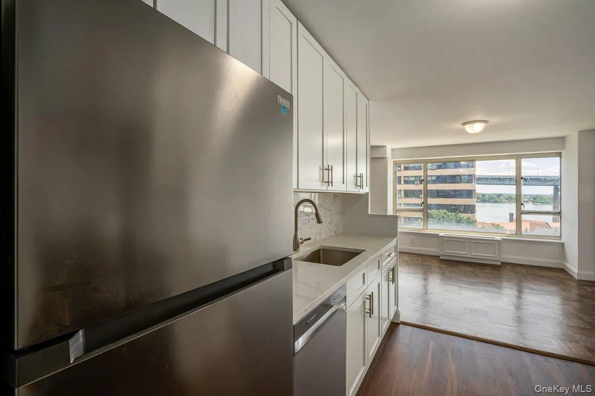 166-25 Powells Cove Boulevard, New York, NY, 2 Bedrooms Bedrooms, 5 Rooms Rooms,2 BathroomsBathrooms,Residential,For Rent,Powells Cove,0,1016987 166-25 Powells Cove Boulevard, New York, NY, 2 Bedrooms Bedrooms, 5 Rooms Rooms,2 BathroomsBathrooms,Residential,For Rent,Powells Cove,0,1016987