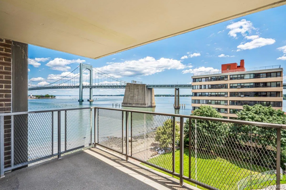 166-25 Powells Cove Boulevard, New York, NY, 2 Bedrooms Bedrooms, 5 Rooms Rooms,2 BathroomsBathrooms,Residential,For Rent,Powells Cove,0,1016987 166-25 Powells Cove Boulevard, New York, NY, 2 Bedrooms Bedrooms, 5 Rooms Rooms,2 BathroomsBathrooms,Residential,For Rent,Powells Cove,0,1016987