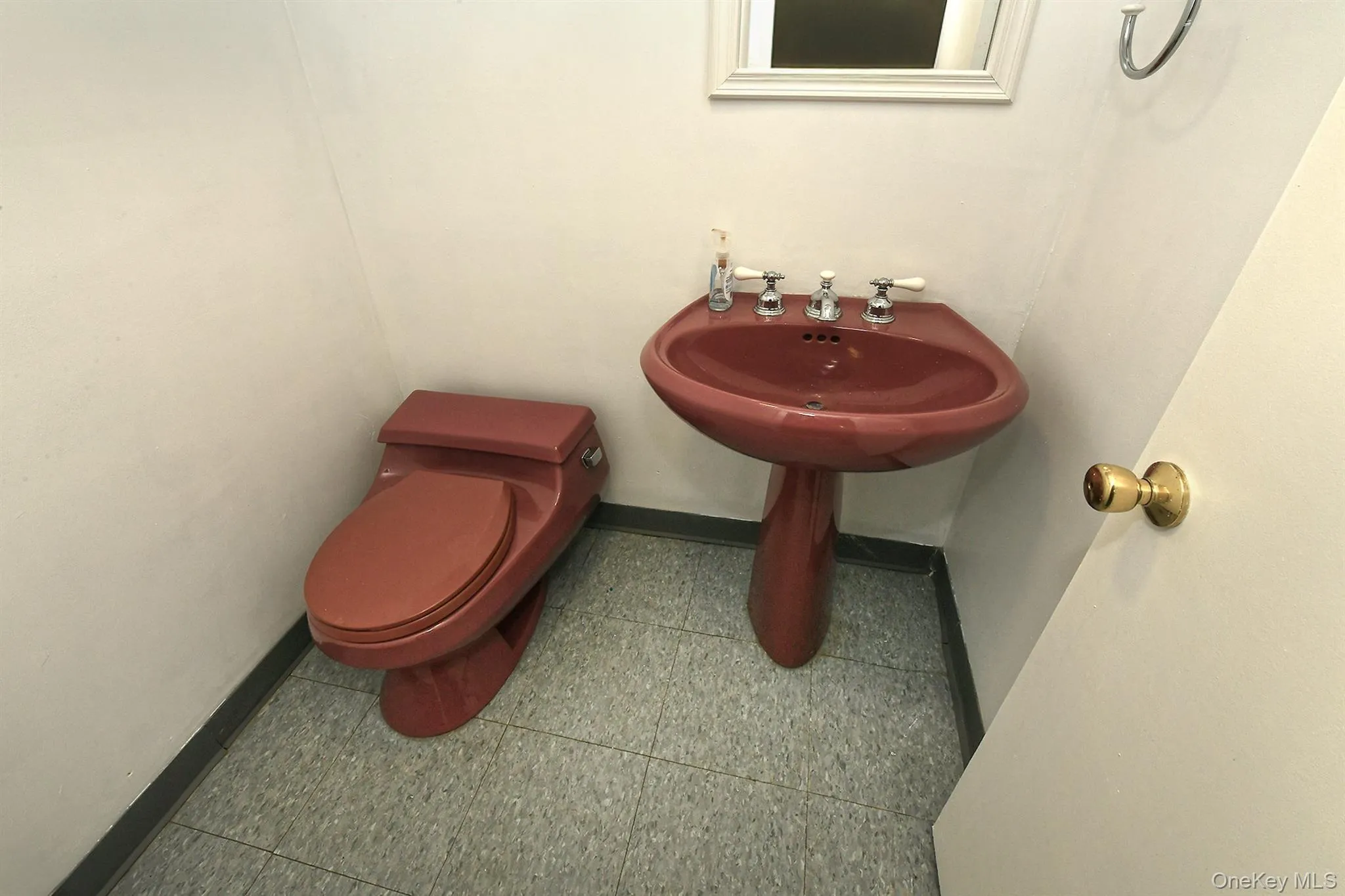 1238 Garden Place, Hempstead, NY, 3 Bedrooms Bedrooms, 7 Rooms Rooms,2 BathroomsBathrooms,Residential,For Rent,Garden,0,1016992 1238 Garden Place, Hempstead, NY, 3 Bedrooms Bedrooms, 7 Rooms Rooms,2 BathroomsBathrooms,Residential,For Rent,Garden,0,1016992