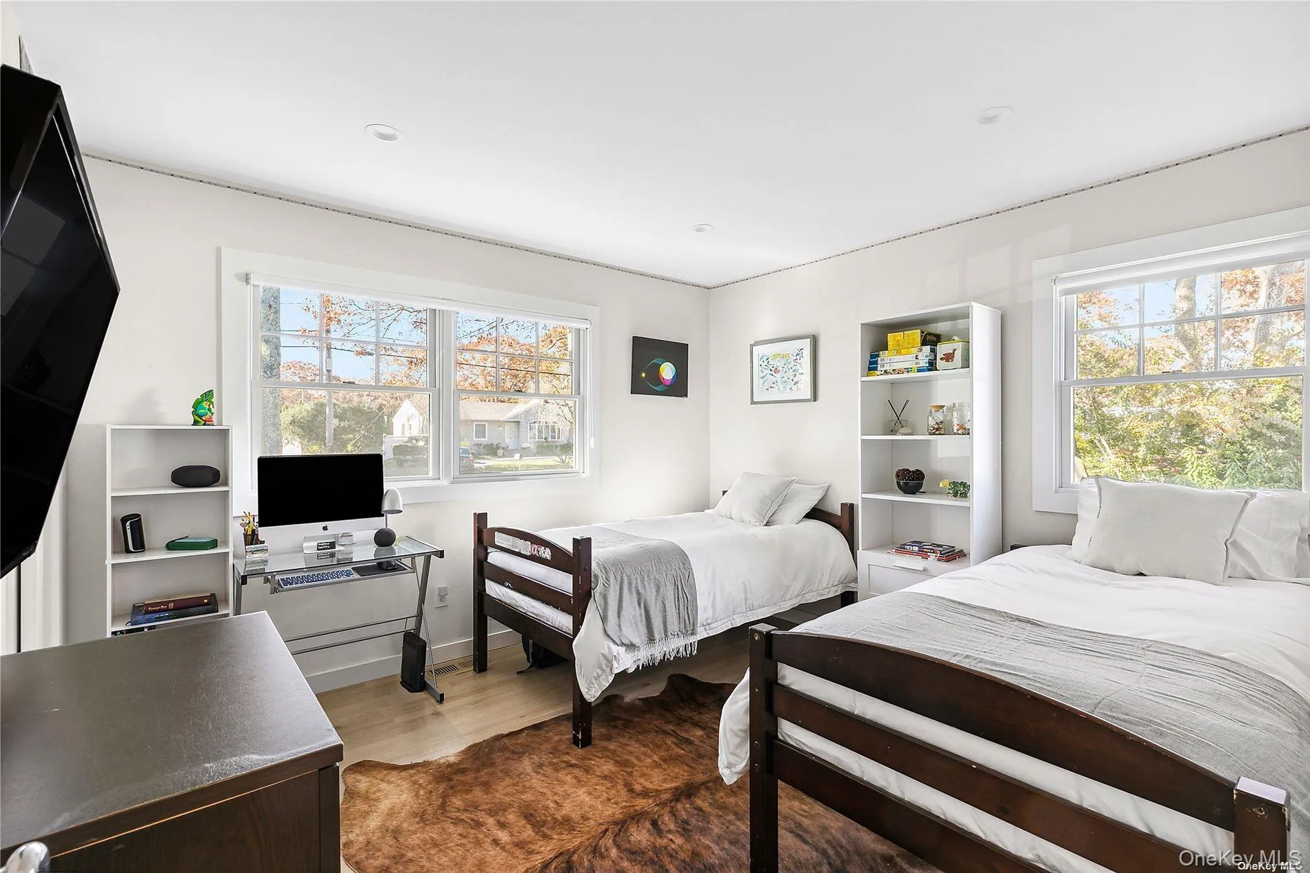 43 Homewood Drive, Southampton, NY, 3 Bedrooms Bedrooms, 8 Rooms Rooms,3 BathroomsBathrooms,Residential Lease,For Rent,Homewood,0,1016994 43 Homewood Drive, Southampton, NY, 3 Bedrooms Bedrooms, 8 Rooms Rooms,3 BathroomsBathrooms,Residential Lease,For Rent,Homewood,0,1016994