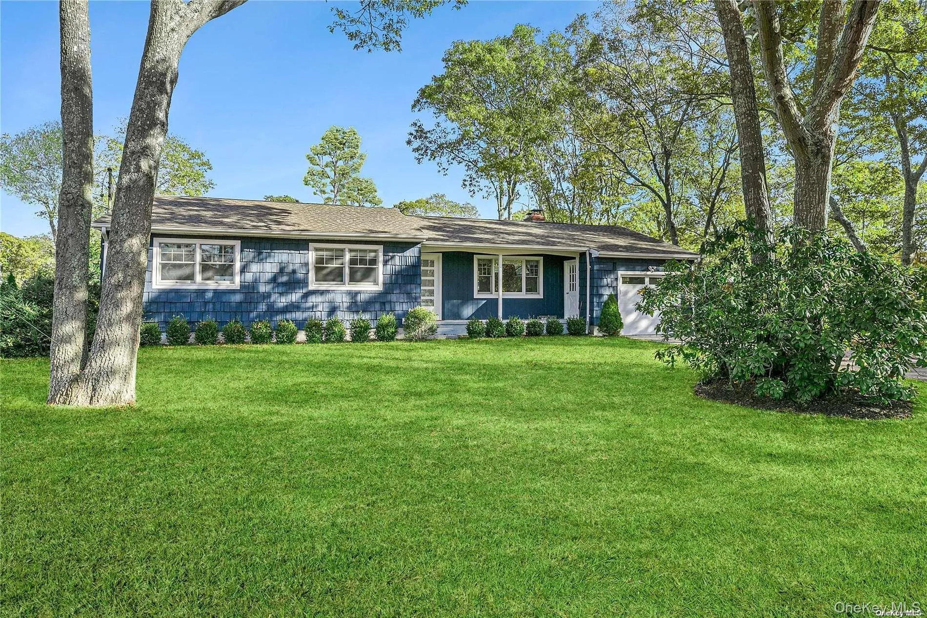 43 Homewood Drive, Southampton, NY, 3 Bedrooms Bedrooms, 8 Rooms Rooms,3 BathroomsBathrooms,Residential Lease,For Rent,Homewood,0,1016994 43 Homewood Drive, Southampton, NY, 3 Bedrooms Bedrooms, 8 Rooms Rooms,3 BathroomsBathrooms,Residential Lease,For Rent,Homewood,0,1016994