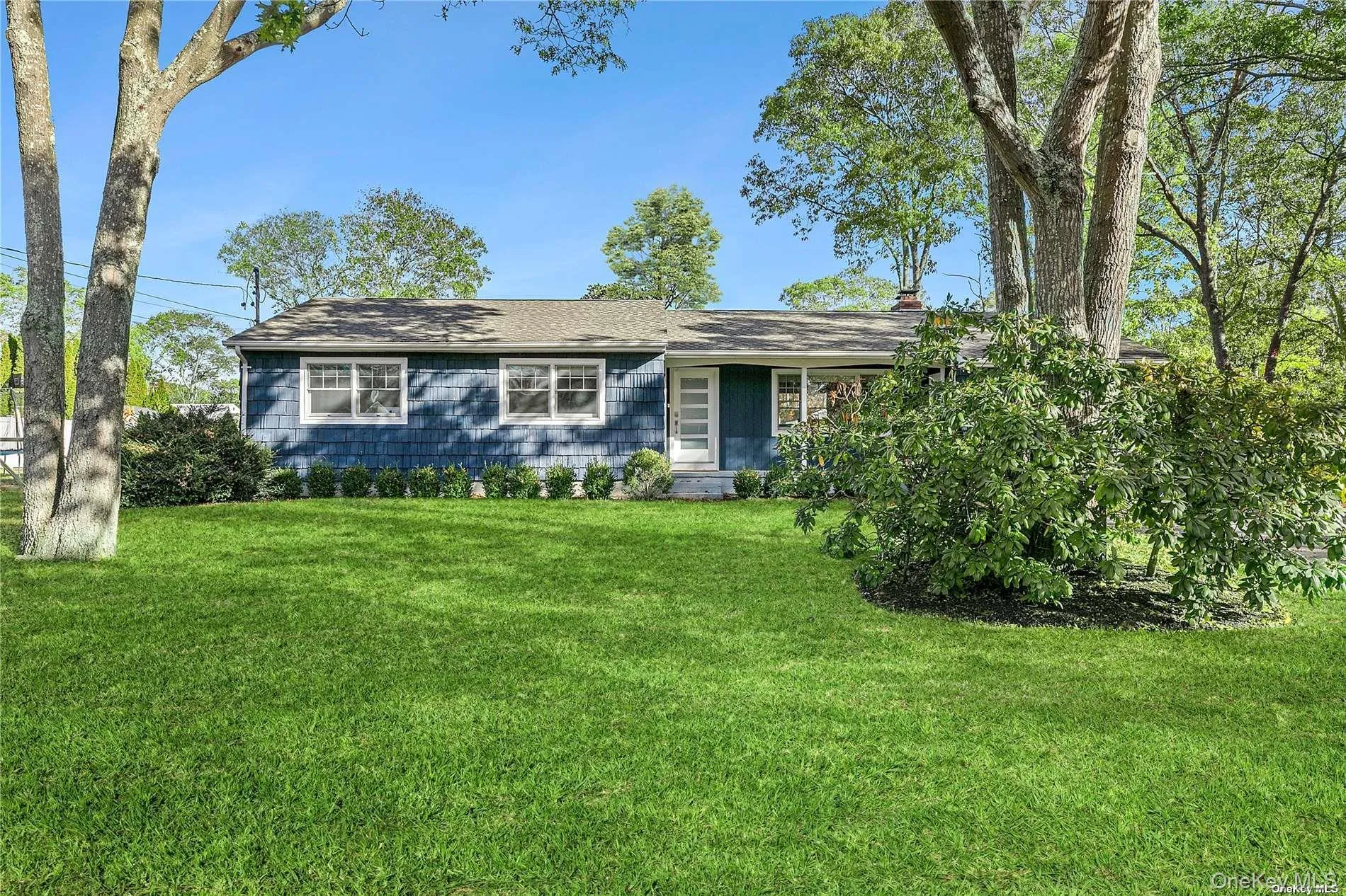 43 Homewood Drive, Southampton, NY, 3 Bedrooms Bedrooms, 8 Rooms Rooms,3 BathroomsBathrooms,Residential Lease,For Rent,Homewood,0,1016994 43 Homewood Drive, Southampton, NY, 3 Bedrooms Bedrooms, 8 Rooms Rooms,3 BathroomsBathrooms,Residential Lease,For Rent,Homewood,0,1016994