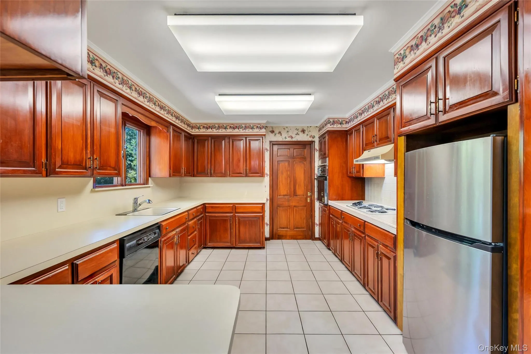 34 Daly Court, Riverhead, NY, 3 Bedrooms Bedrooms, 11 Rooms Rooms,2 BathroomsBathrooms,Residential,For Rent,Daly,0,KEY1016995 34 Daly Court, Riverhead, NY, 3 Bedrooms Bedrooms, 11 Rooms Rooms,2 BathroomsBathrooms,Residential,For Rent,Daly,0,KEY1016995