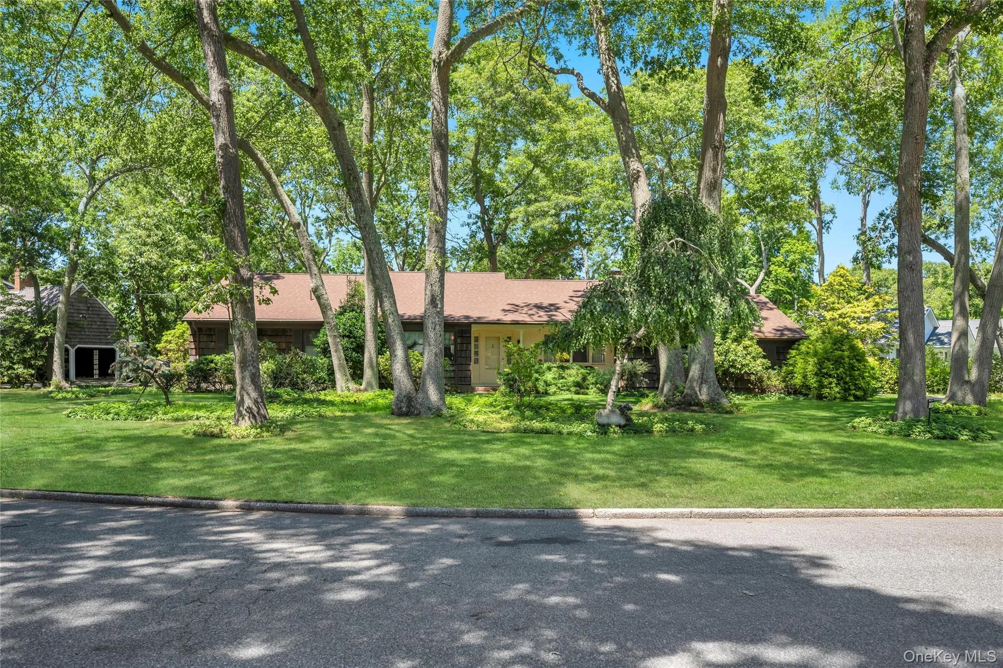 34 Daly Court, Riverhead, NY, 3 Bedrooms Bedrooms, 11 Rooms Rooms,2 BathroomsBathrooms,Residential,For Rent,Daly,0,KEY1016995 34 Daly Court, Riverhead, NY, 3 Bedrooms Bedrooms, 11 Rooms Rooms,2 BathroomsBathrooms,Residential,For Rent,Daly,0,KEY1016995