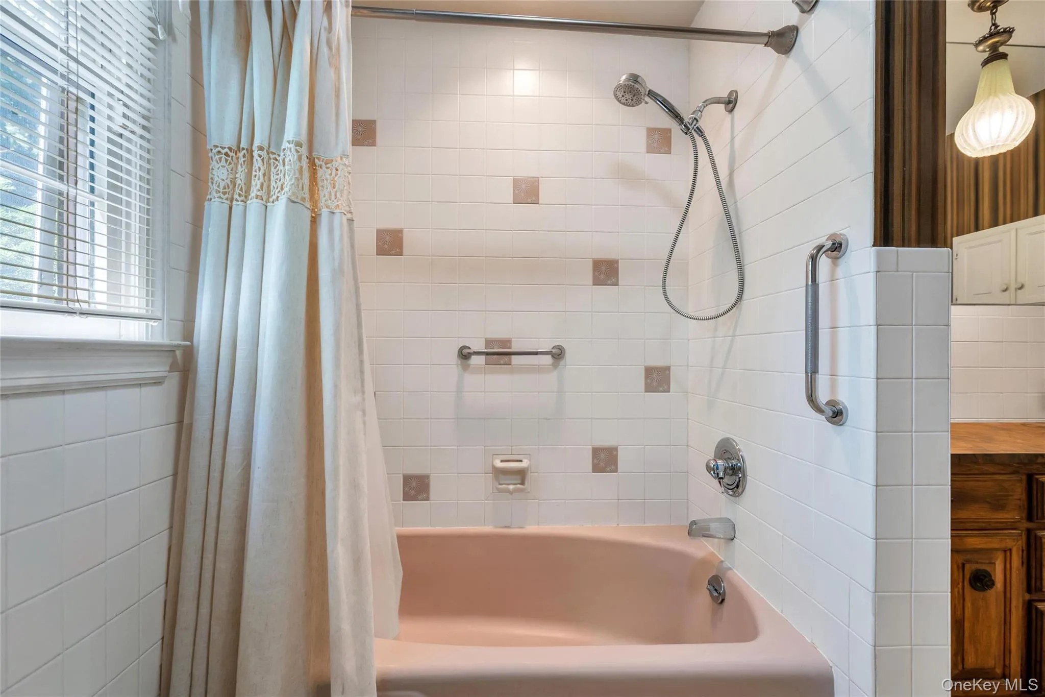 34 Daly Court, Riverhead, NY, 3 Bedrooms Bedrooms, 11 Rooms Rooms,2 BathroomsBathrooms,Residential,For Rent,Daly,0,KEY1016995 34 Daly Court, Riverhead, NY, 3 Bedrooms Bedrooms, 11 Rooms Rooms,2 BathroomsBathrooms,Residential,For Rent,Daly,0,KEY1016995