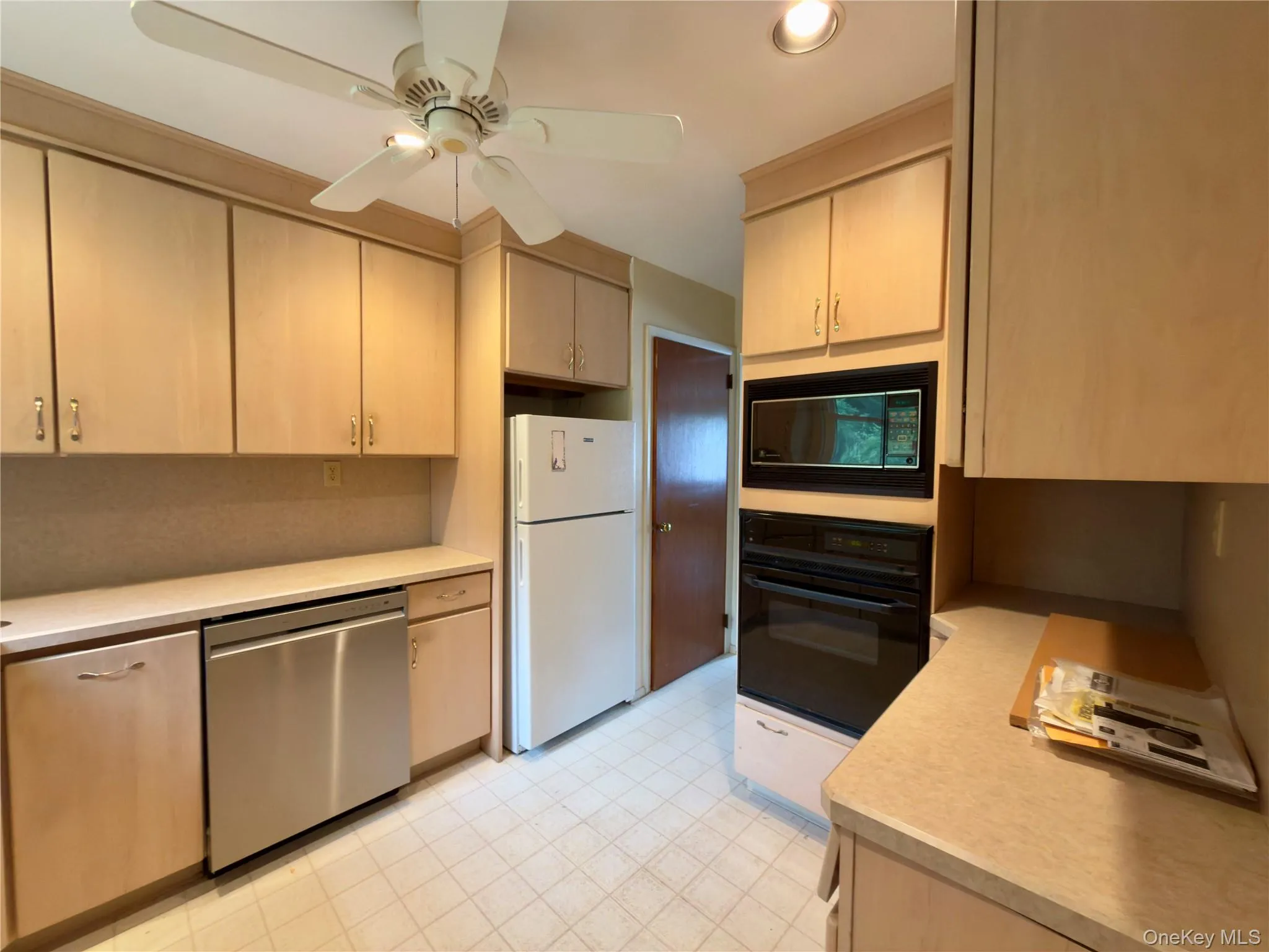 10 Abbie Lane, Hyde Park, NY, 3 Bedrooms Bedrooms, 7 Rooms Rooms,2 BathroomsBathrooms,Residential,For Rent,Abbie,0,1016996 10 Abbie Lane, Hyde Park, NY, 3 Bedrooms Bedrooms, 7 Rooms Rooms,2 BathroomsBathrooms,Residential,For Rent,Abbie,0,1016996