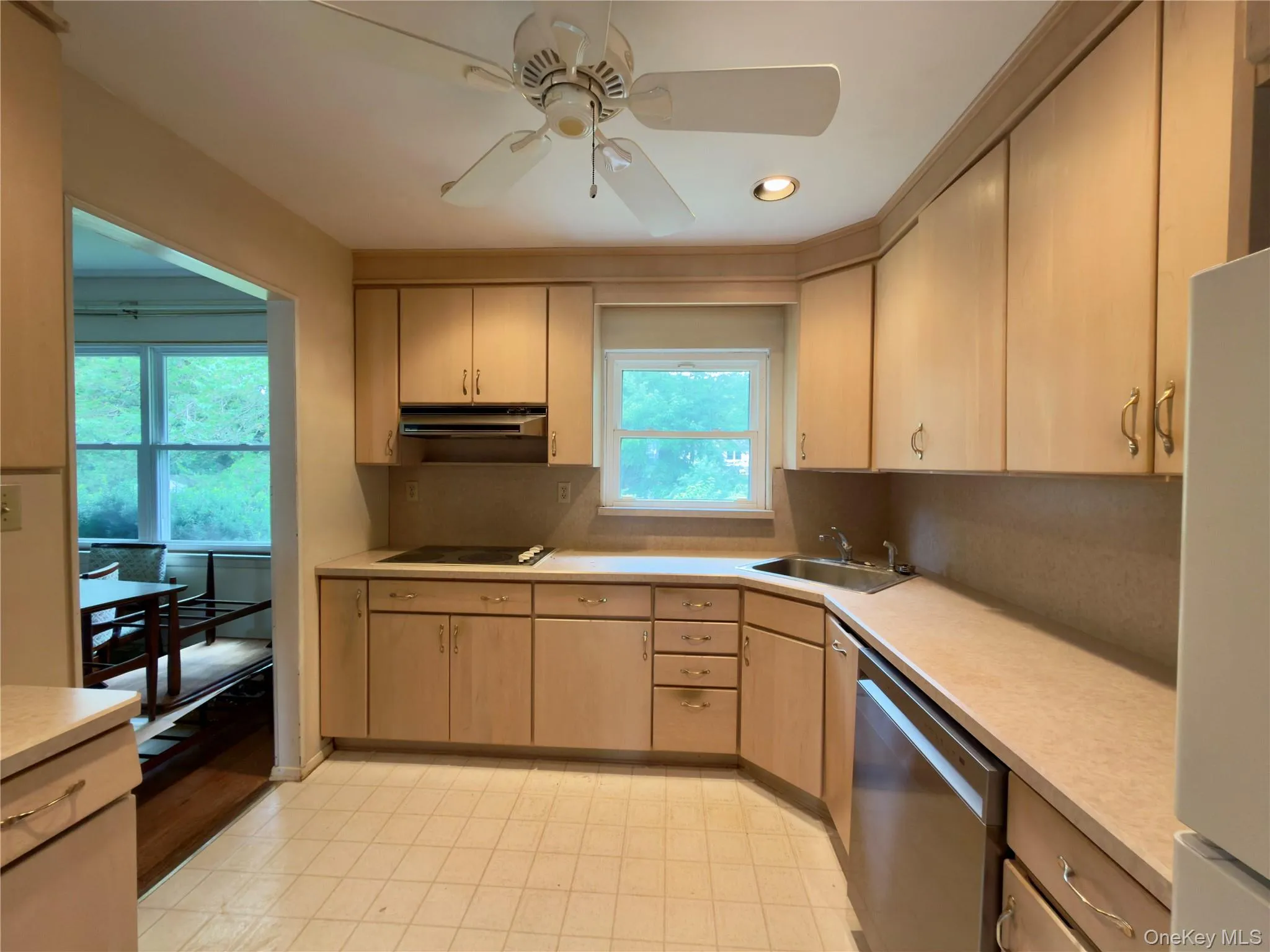 10 Abbie Lane, Hyde Park, NY, 3 Bedrooms Bedrooms, 7 Rooms Rooms,2 BathroomsBathrooms,Residential,For Rent,Abbie,0,1016996 10 Abbie Lane, Hyde Park, NY, 3 Bedrooms Bedrooms, 7 Rooms Rooms,2 BathroomsBathrooms,Residential,For Rent,Abbie,0,1016996