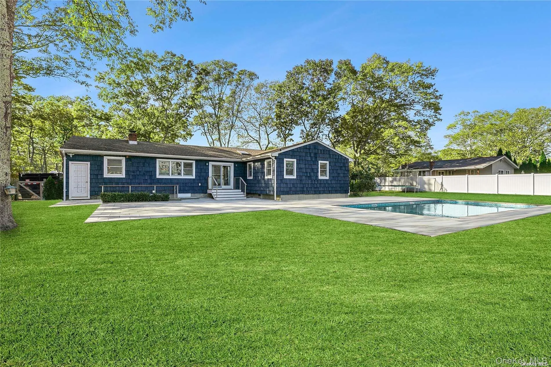 43 Homewood Drive, Southampton, NY, 3 Bedrooms Bedrooms, 8 Rooms Rooms,3 BathroomsBathrooms,Residential Lease,For Rent,Homewood,0,1016997 43 Homewood Drive, Southampton, NY, 3 Bedrooms Bedrooms, 8 Rooms Rooms,3 BathroomsBathrooms,Residential Lease,For Rent,Homewood,0,1016997