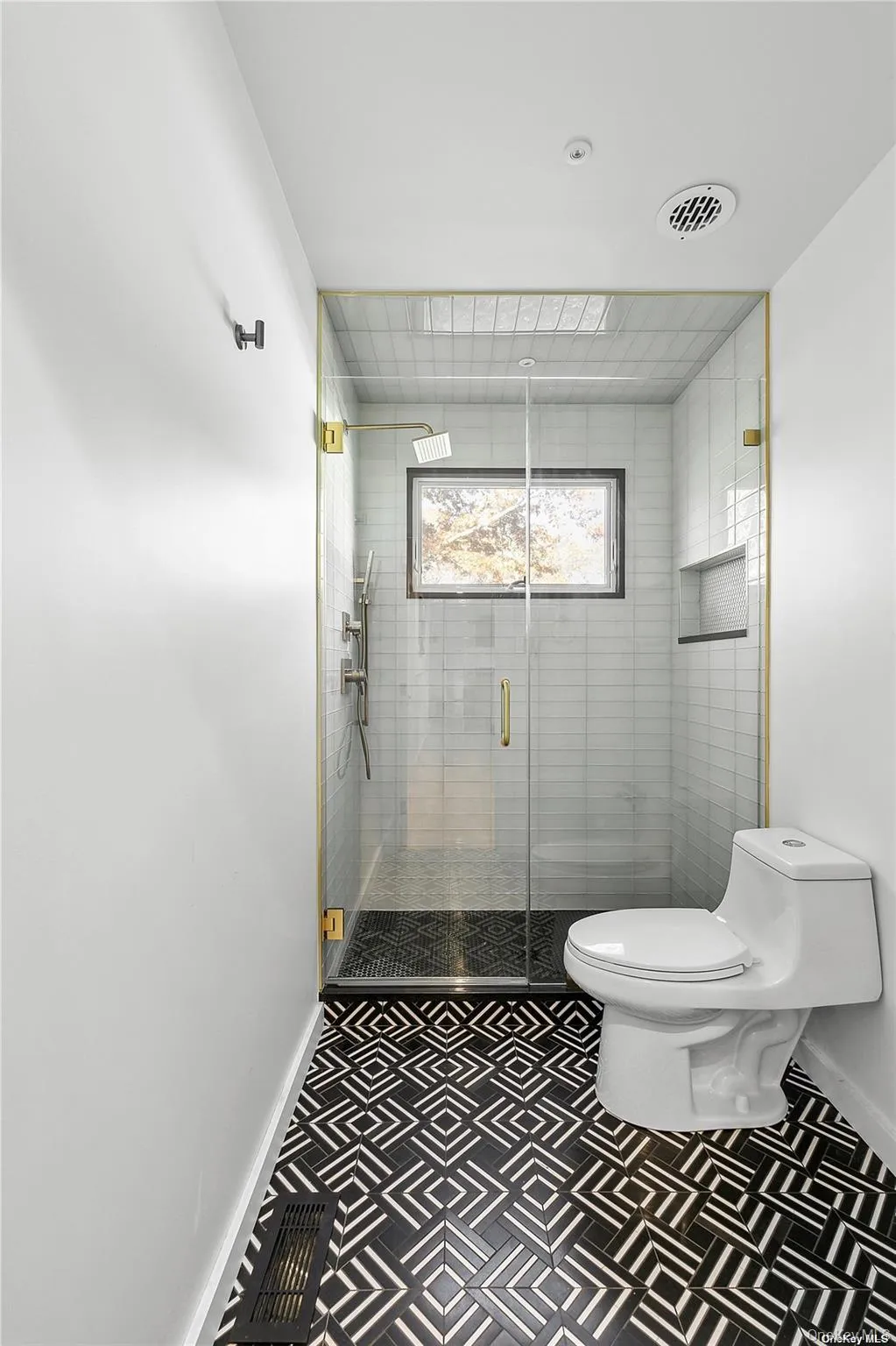 43 Homewood Drive, Southampton, NY, 3 Bedrooms Bedrooms, 8 Rooms Rooms,3 BathroomsBathrooms,Residential Lease,For Rent,Homewood,0,1016997 43 Homewood Drive, Southampton, NY, 3 Bedrooms Bedrooms, 8 Rooms Rooms,3 BathroomsBathrooms,Residential Lease,For Rent,Homewood,0,1016997