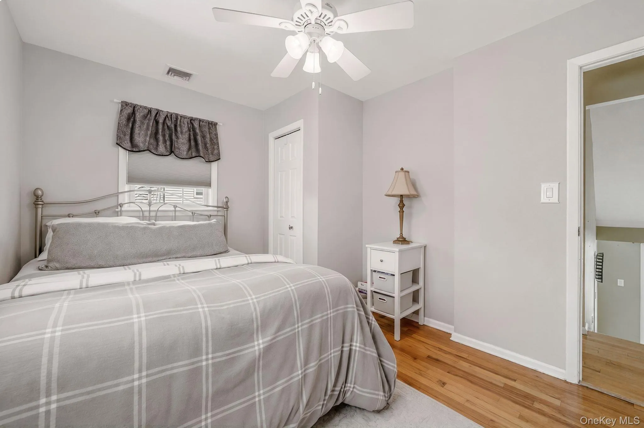 332 Monroe Avenue, Babylon, NY, 4 Bedrooms Bedrooms, 7 Rooms Rooms,1 BathroomBathrooms,Residential,For Rent,Monroe,0,1016998 332 Monroe Avenue, Babylon, NY, 4 Bedrooms Bedrooms, 7 Rooms Rooms,1 BathroomBathrooms,Residential,For Rent,Monroe,0,1016998