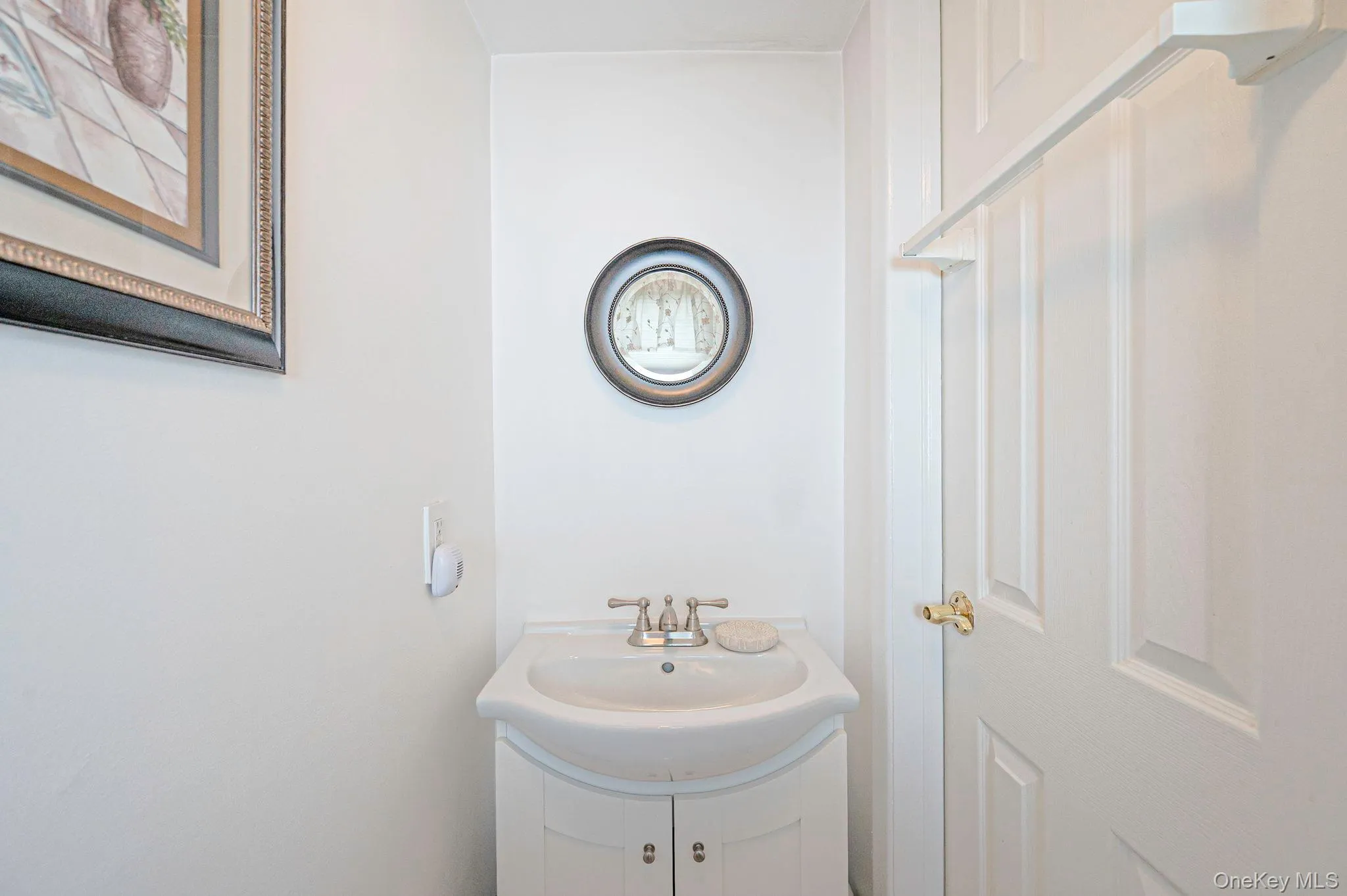 332 Monroe Avenue, Babylon, NY, 4 Bedrooms Bedrooms, 7 Rooms Rooms,1 BathroomBathrooms,Residential,For Rent,Monroe,0,1016998 332 Monroe Avenue, Babylon, NY, 4 Bedrooms Bedrooms, 7 Rooms Rooms,1 BathroomBathrooms,Residential,For Rent,Monroe,0,1016998