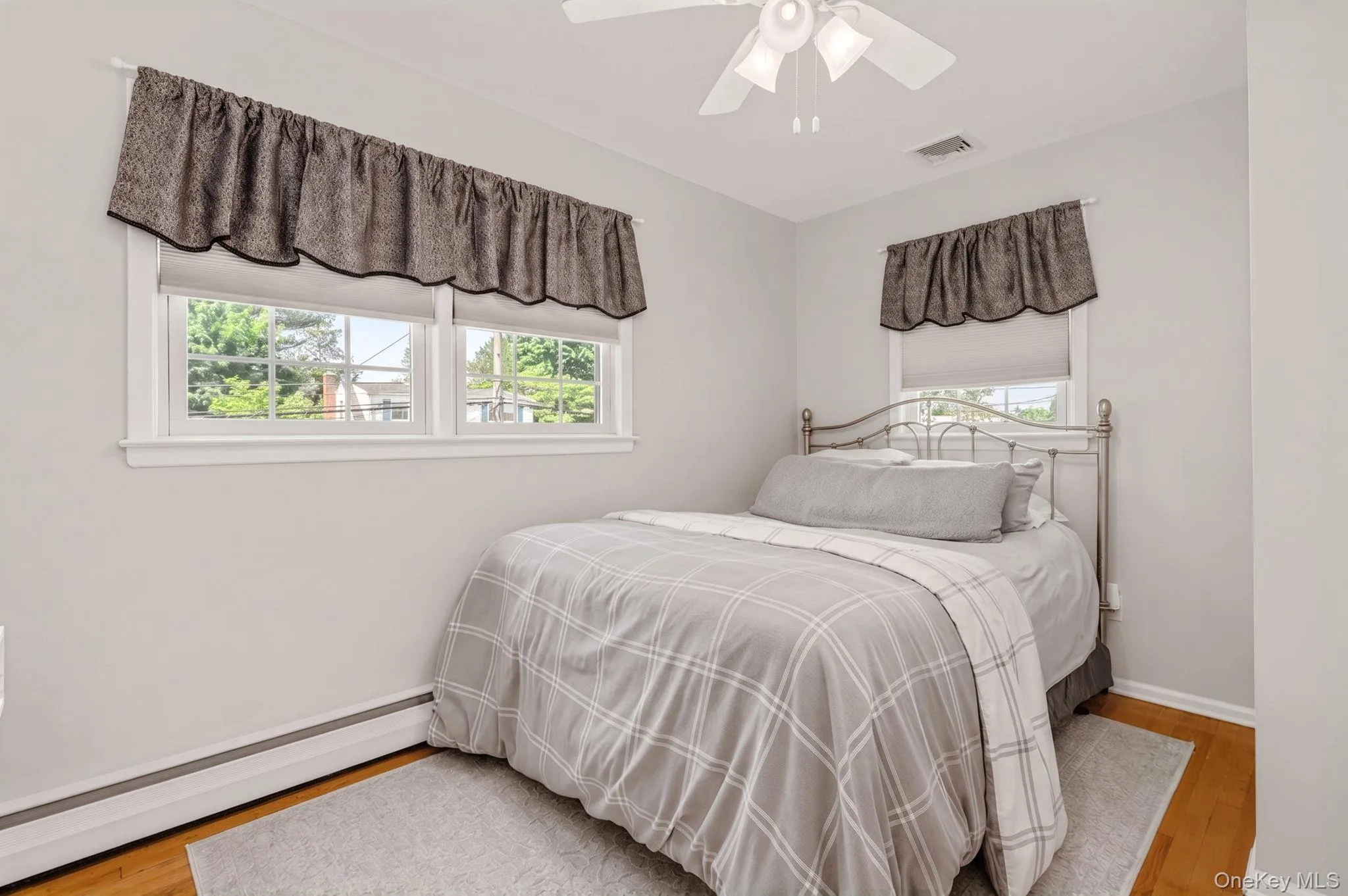 332 Monroe Avenue, Babylon, NY, 4 Bedrooms Bedrooms, 7 Rooms Rooms,1 BathroomBathrooms,Residential,For Rent,Monroe,0,1016998 332 Monroe Avenue, Babylon, NY, 4 Bedrooms Bedrooms, 7 Rooms Rooms,1 BathroomBathrooms,Residential,For Rent,Monroe,0,1016998
