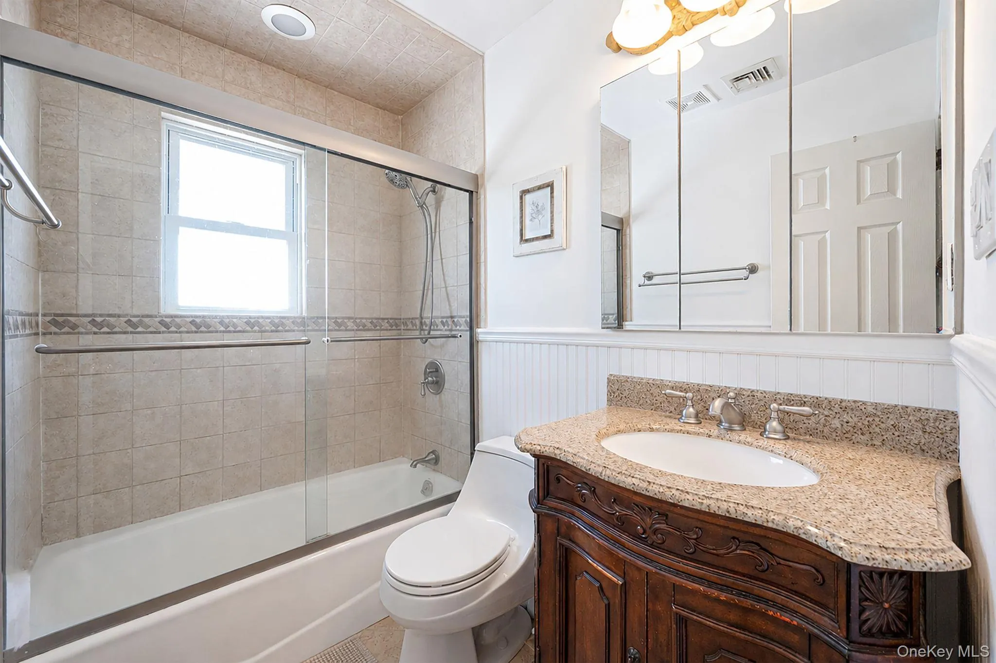 332 Monroe Avenue, Babylon, NY, 4 Bedrooms Bedrooms, 7 Rooms Rooms,1 BathroomBathrooms,Residential,For Rent,Monroe,0,1016998 332 Monroe Avenue, Babylon, NY, 4 Bedrooms Bedrooms, 7 Rooms Rooms,1 BathroomBathrooms,Residential,For Rent,Monroe,0,1016998