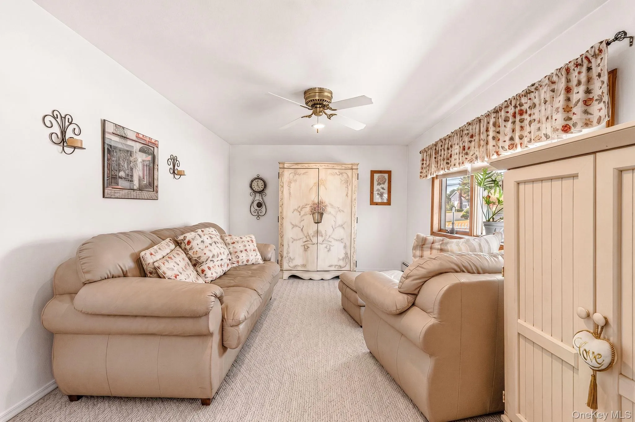 332 Monroe Avenue, Babylon, NY, 4 Bedrooms Bedrooms, 7 Rooms Rooms,1 BathroomBathrooms,Residential,For Rent,Monroe,0,1016998 332 Monroe Avenue, Babylon, NY, 4 Bedrooms Bedrooms, 7 Rooms Rooms,1 BathroomBathrooms,Residential,For Rent,Monroe,0,1016998
